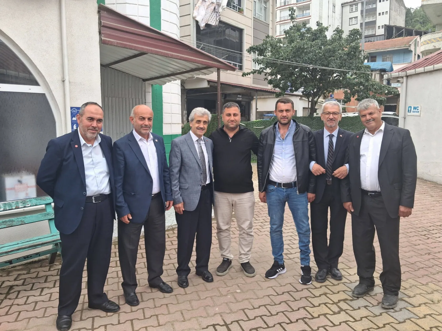 SP Ayvacık'ta esnafla buluştu