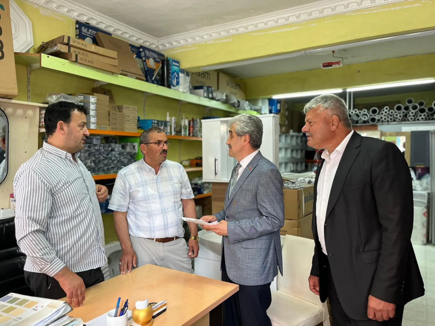SP Ayvacık'ta esnafla buluştu