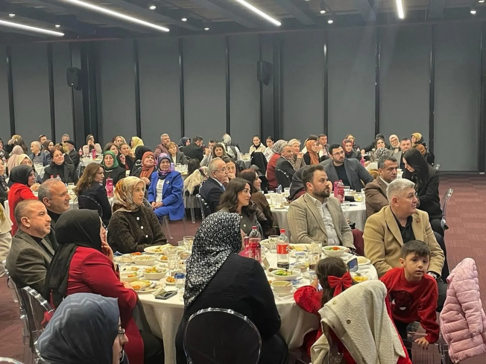 AK Parti Samsun'da Kadınlar Günü iftarında buluştu