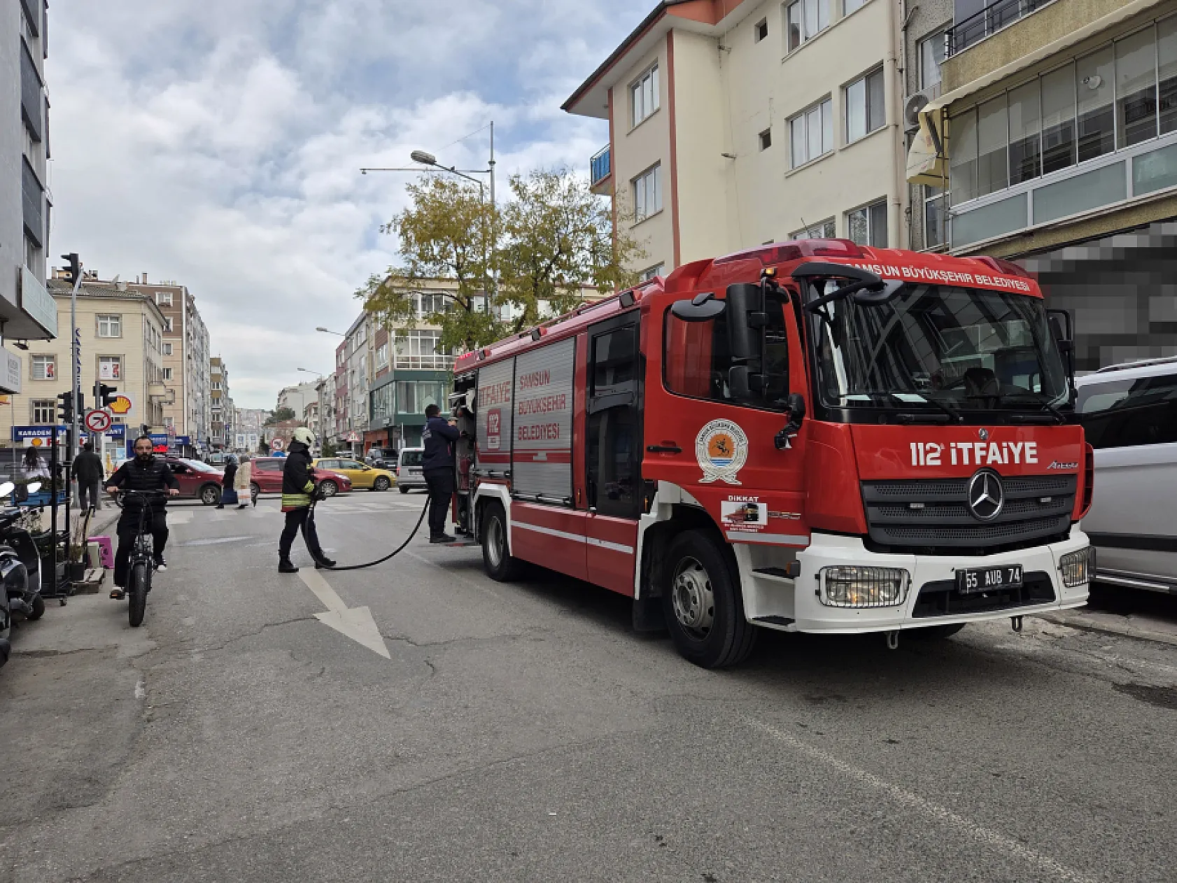İlkadım'da çöp konteyneri yangını