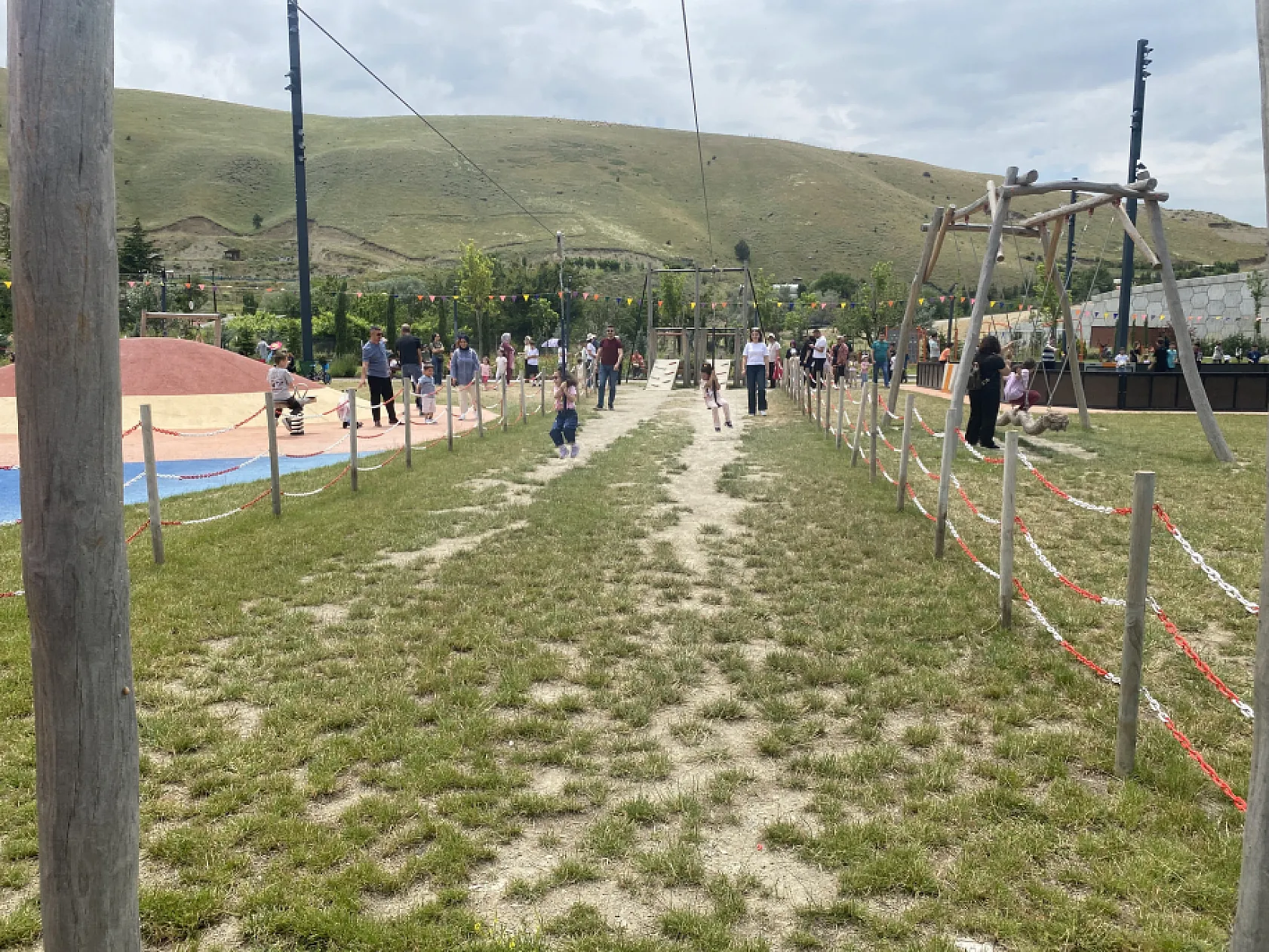 Bakanlığın dev projesi İmrahor Millet Bahçesi şenlikle doldu taştı