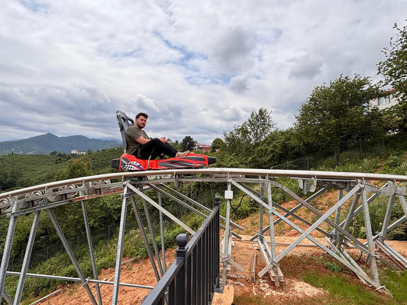 Karadeniz'de bir ilk: En uzun dağ kızağı ziyaretçilerini bekliyor