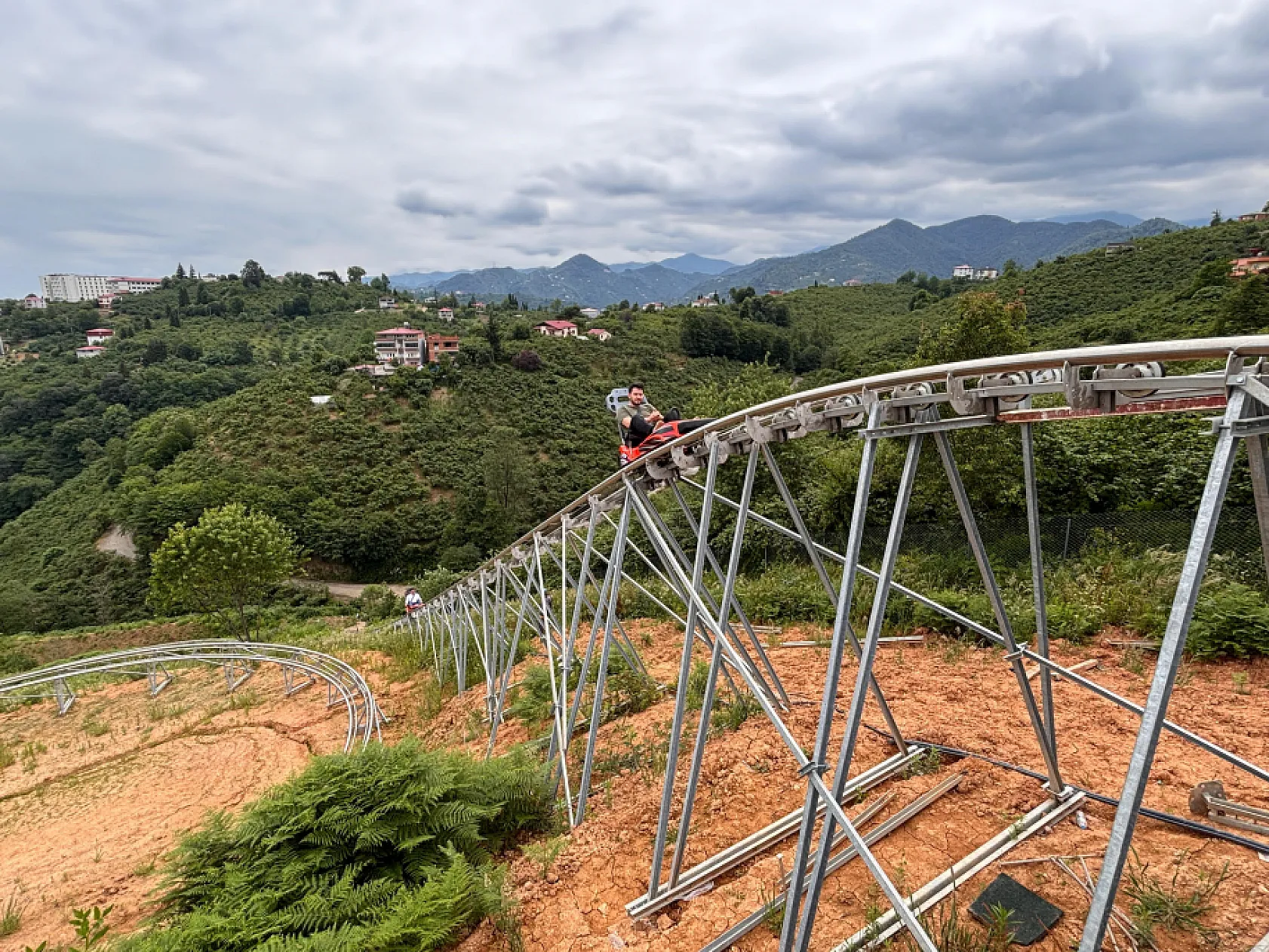 Karadeniz'de bir ilk: En uzun dağ kızağı ziyaretçilerini bekliyor