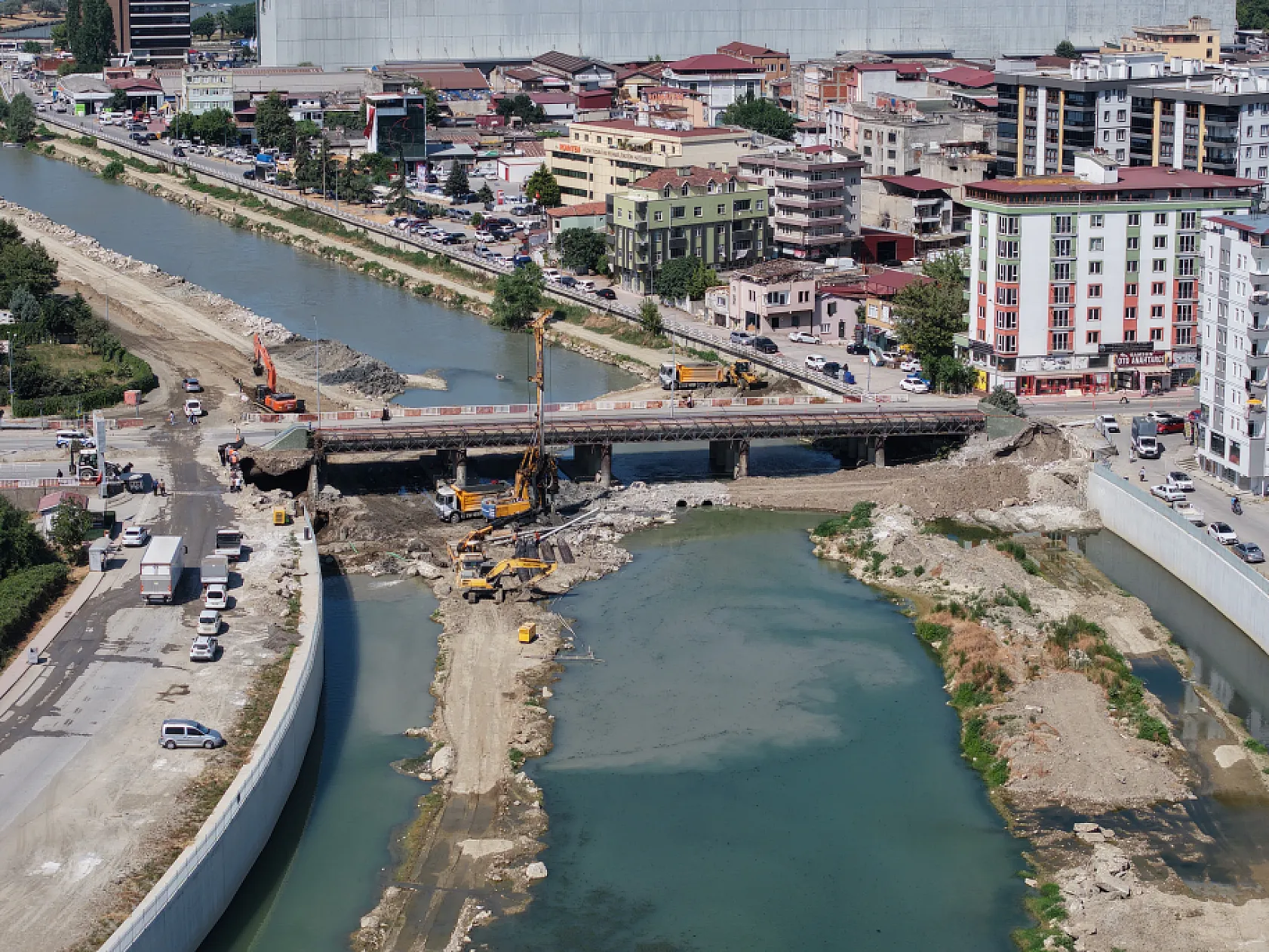 Samsun'da 100. Yıl köprüsü tedbir amaçlı trafiğe kapatıldı