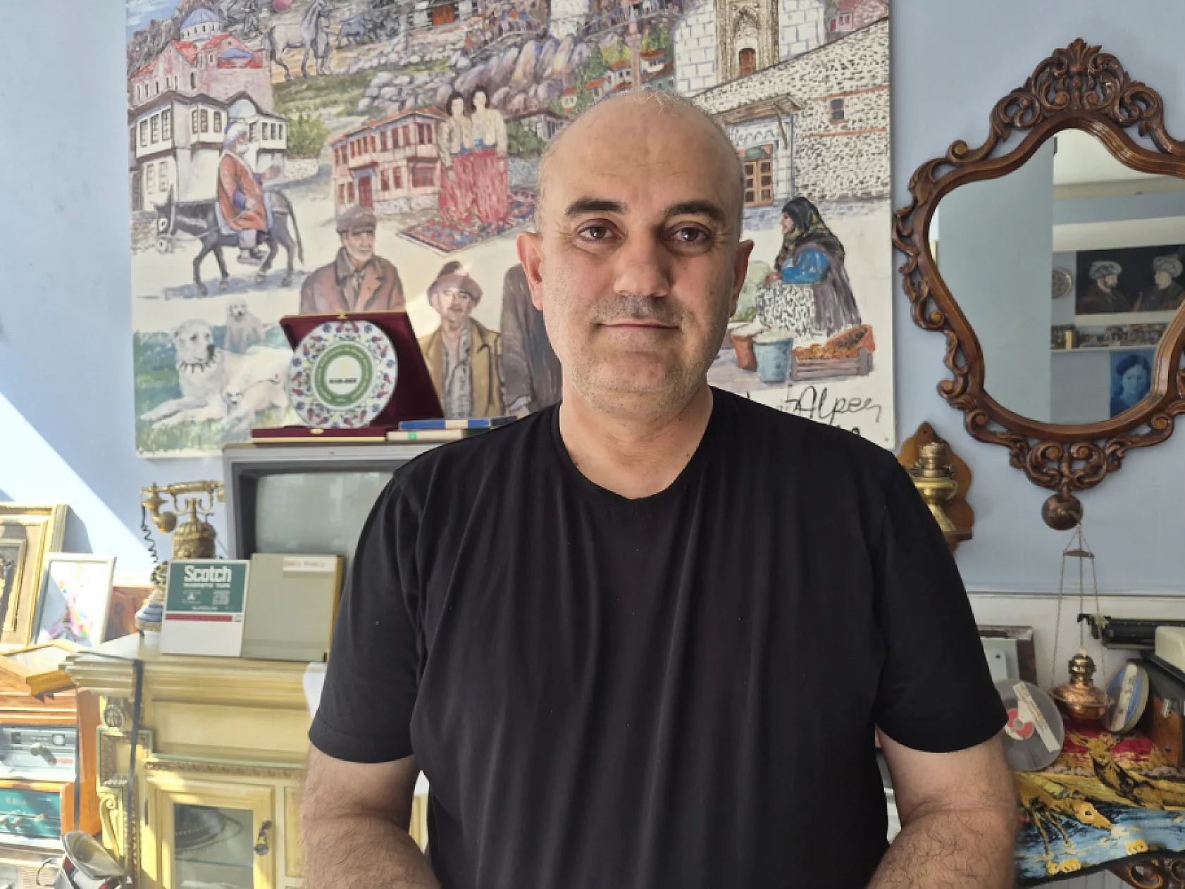 25 yılda binlerce antika biriktirdi