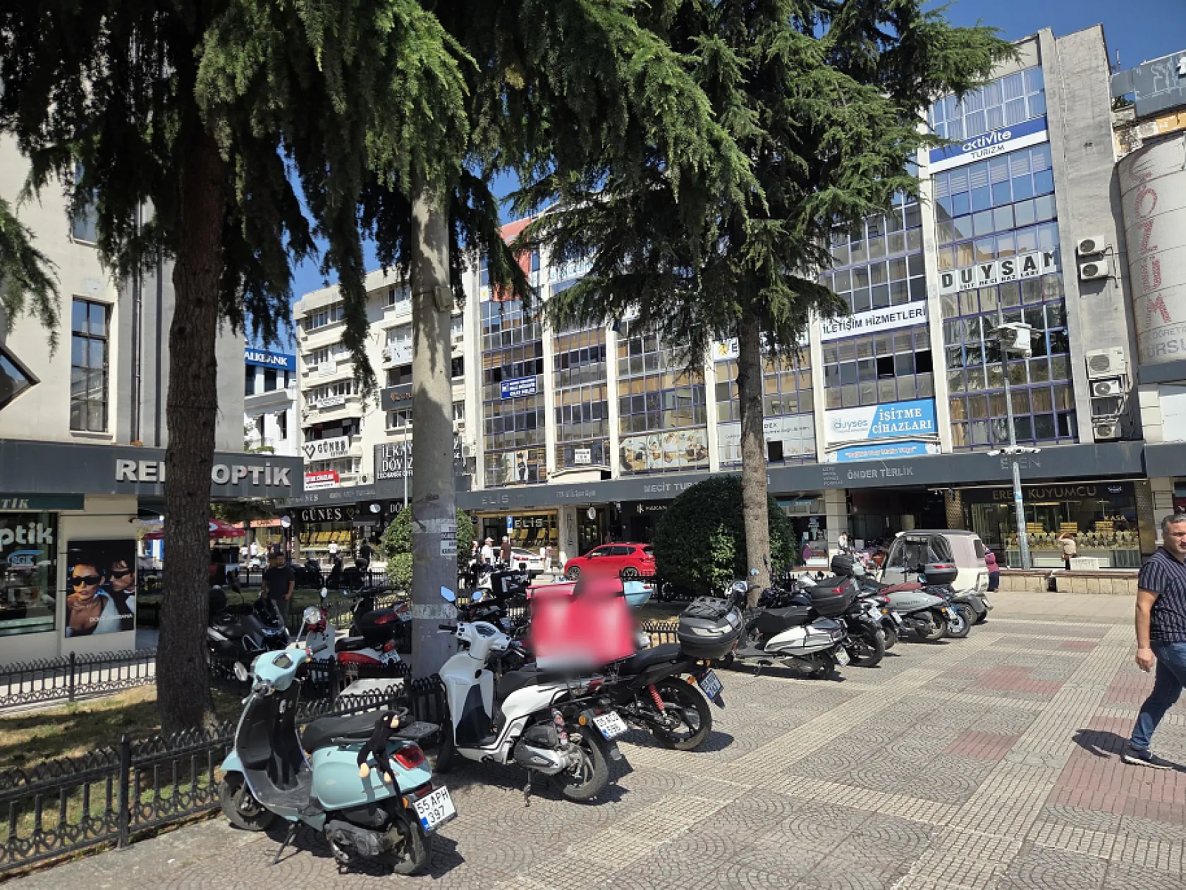 Cumhuriyet Meydanı'nda hatalı parka ceza