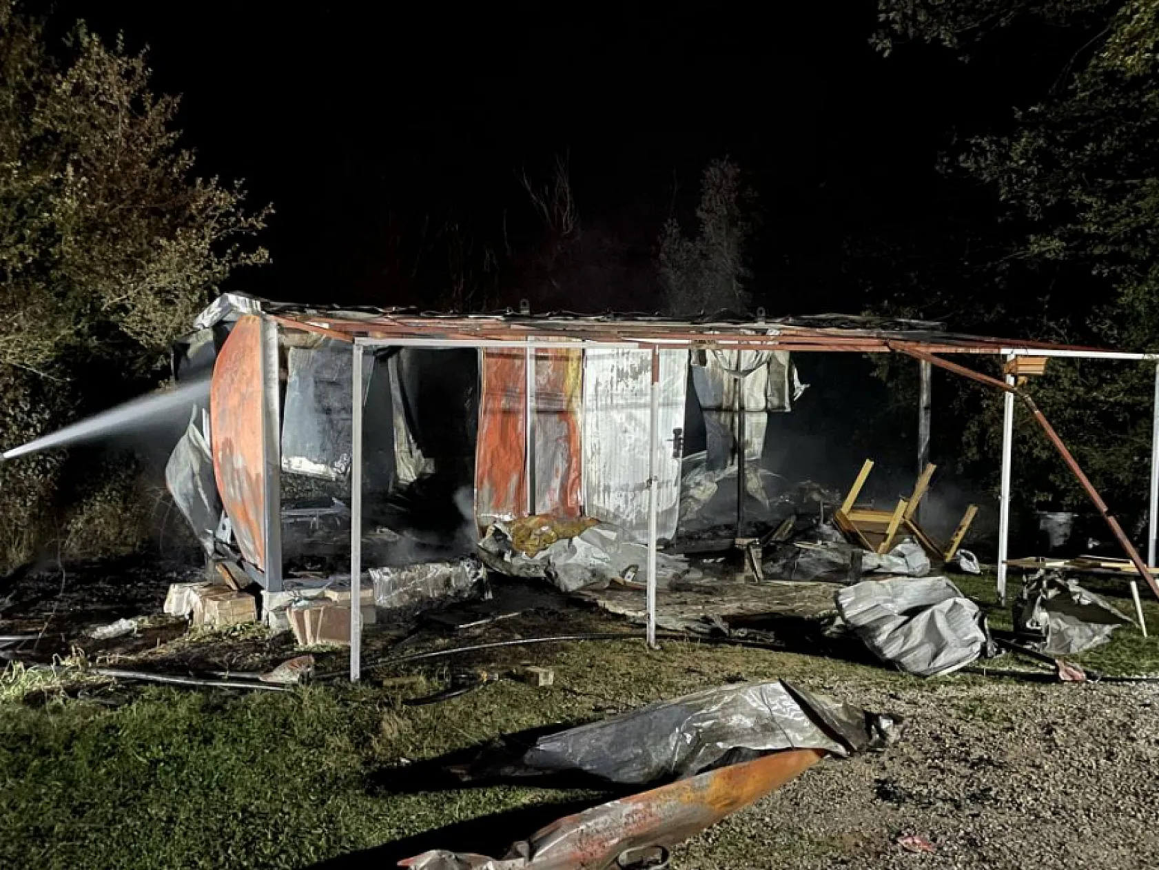 Samsun'da bağ evi olarak kullanılan konteyner küle döndü