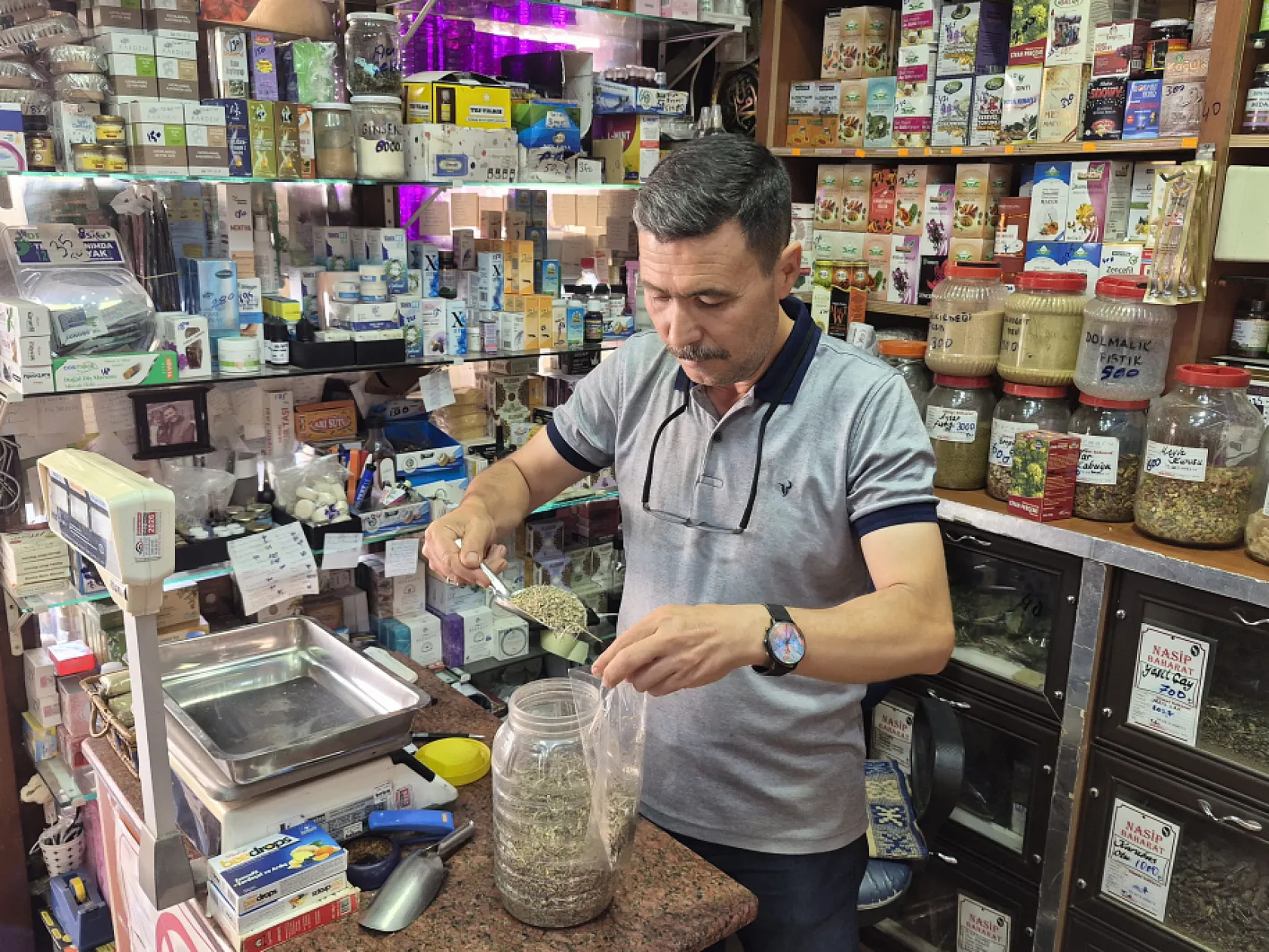 Eskişehir'de mevsim geçişinde doğal ürünlere dikkat