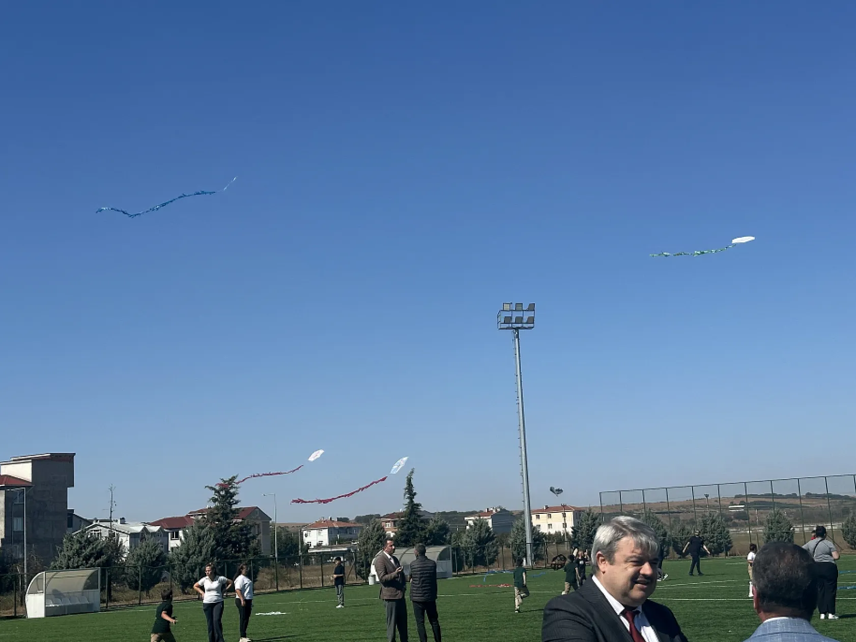 Muratlı'da gökyüzü Gazze'deki çocuklar için renklendi