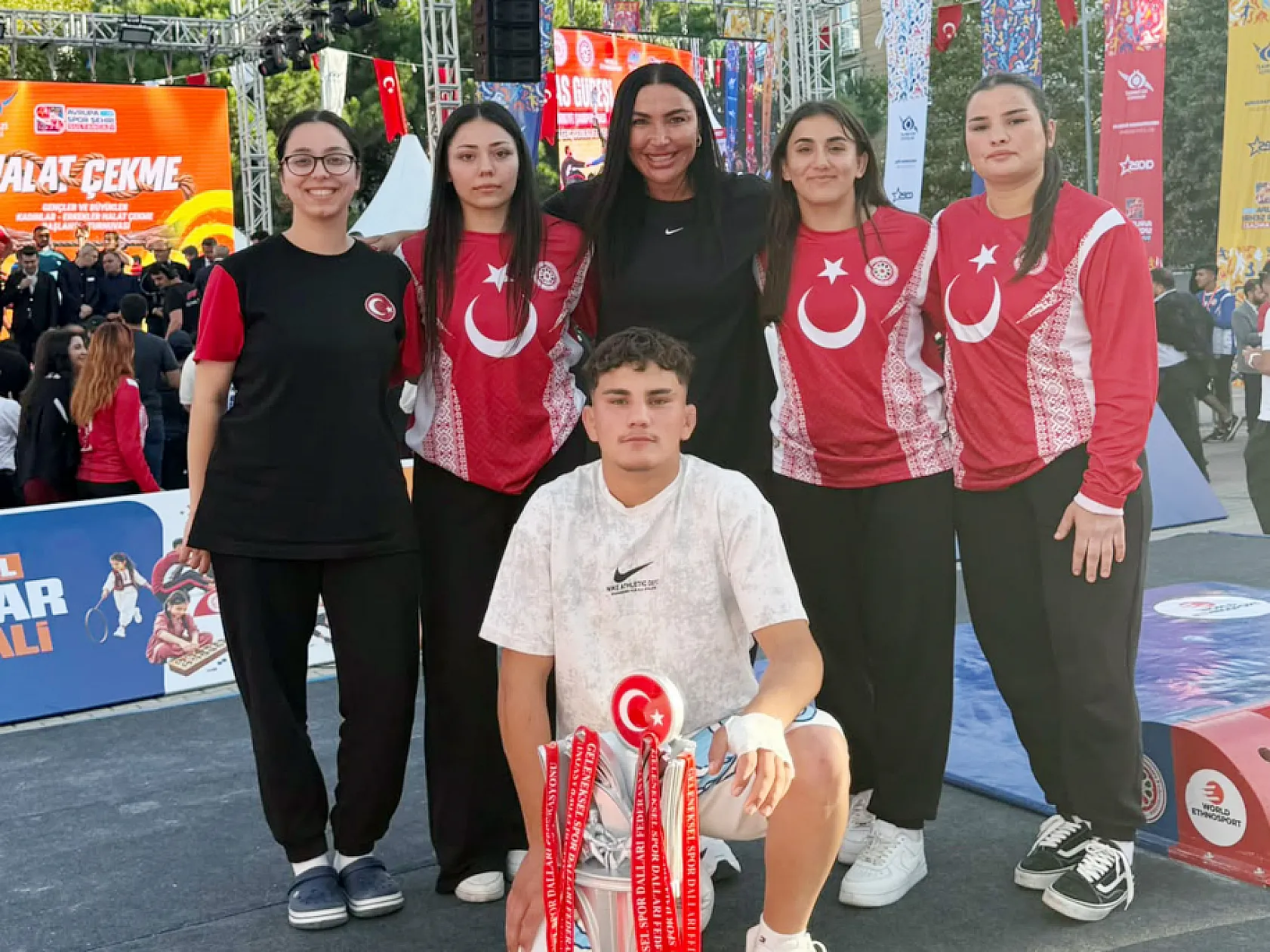 Samsunlu sporculardan mas güreşinde madalya yağmuru