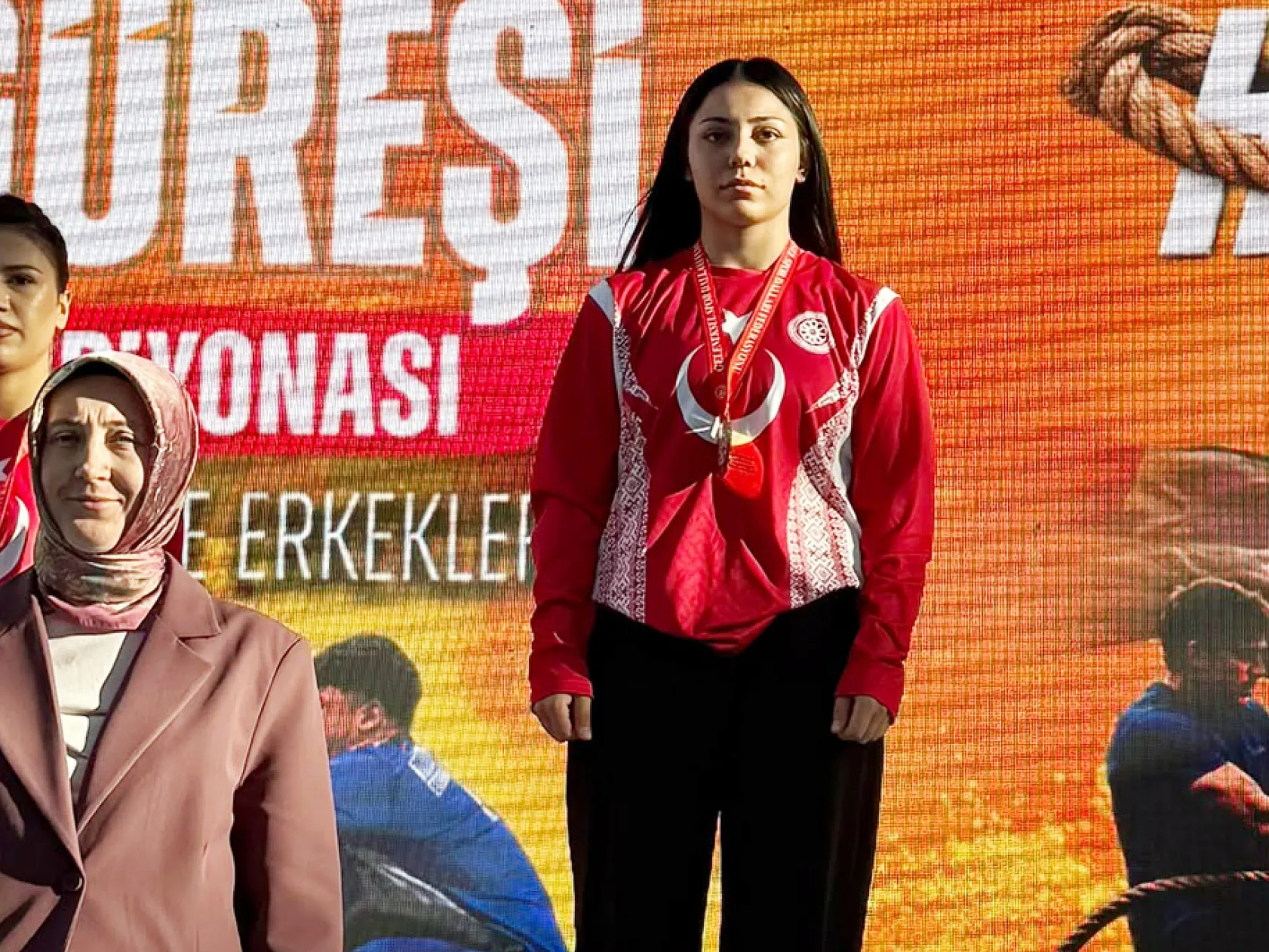 Samsunlu sporculardan mas güreşinde madalya yağmuru