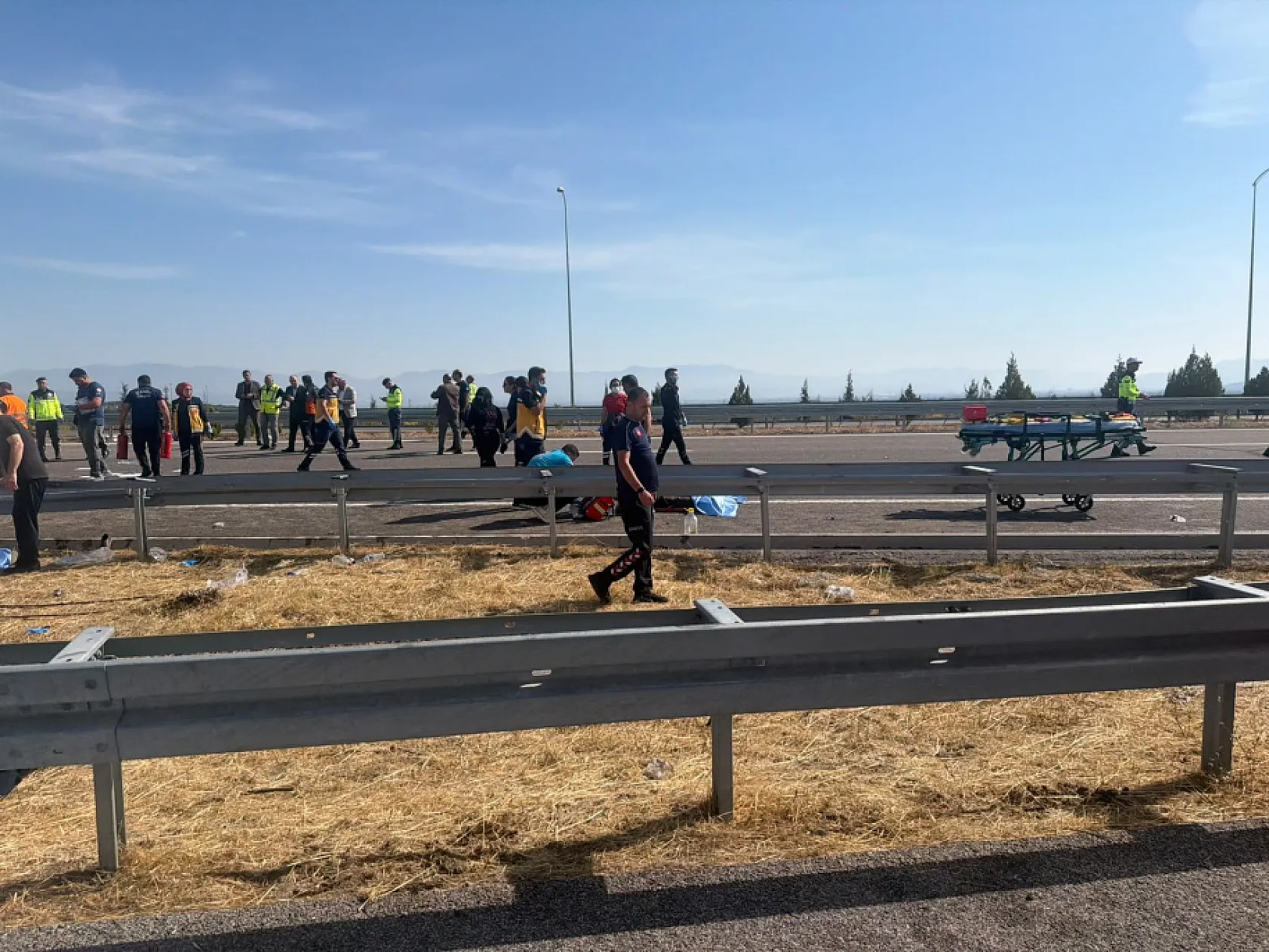 Manisa'da yolcu otobüsü ile tır çarpıştı: 11 ölü, 37 yaralı