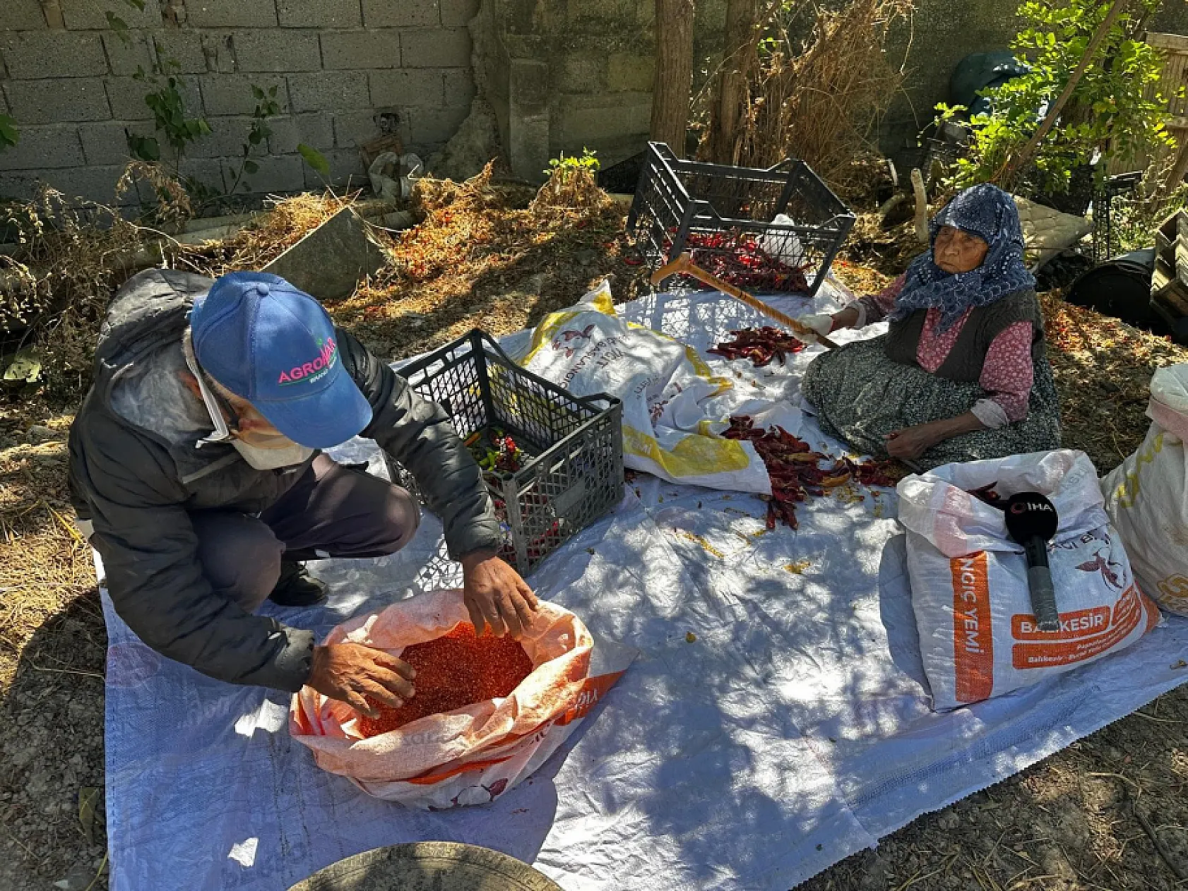 90 yaşındaki annenin evlat sevgisi acıyı unutturdu