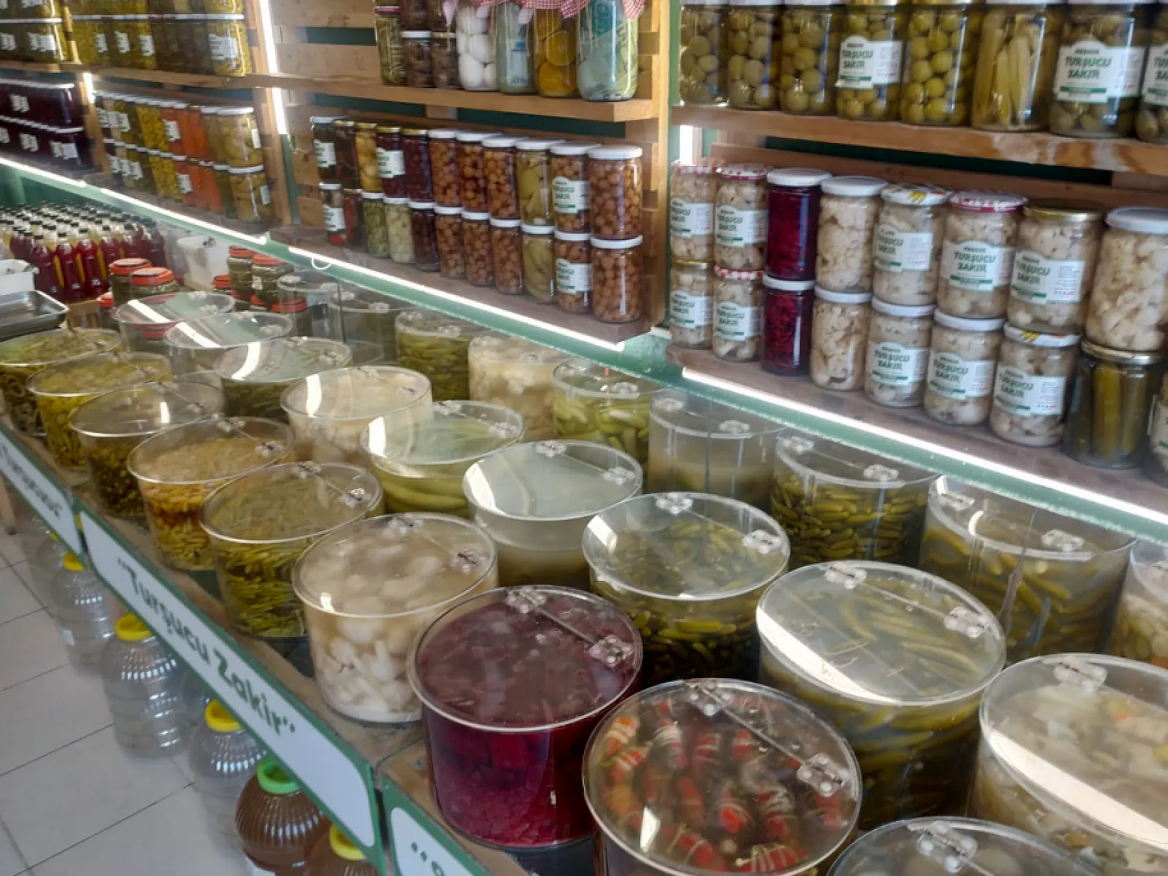 Turşu Geleneği Kadın Eliyle Yaşıyor