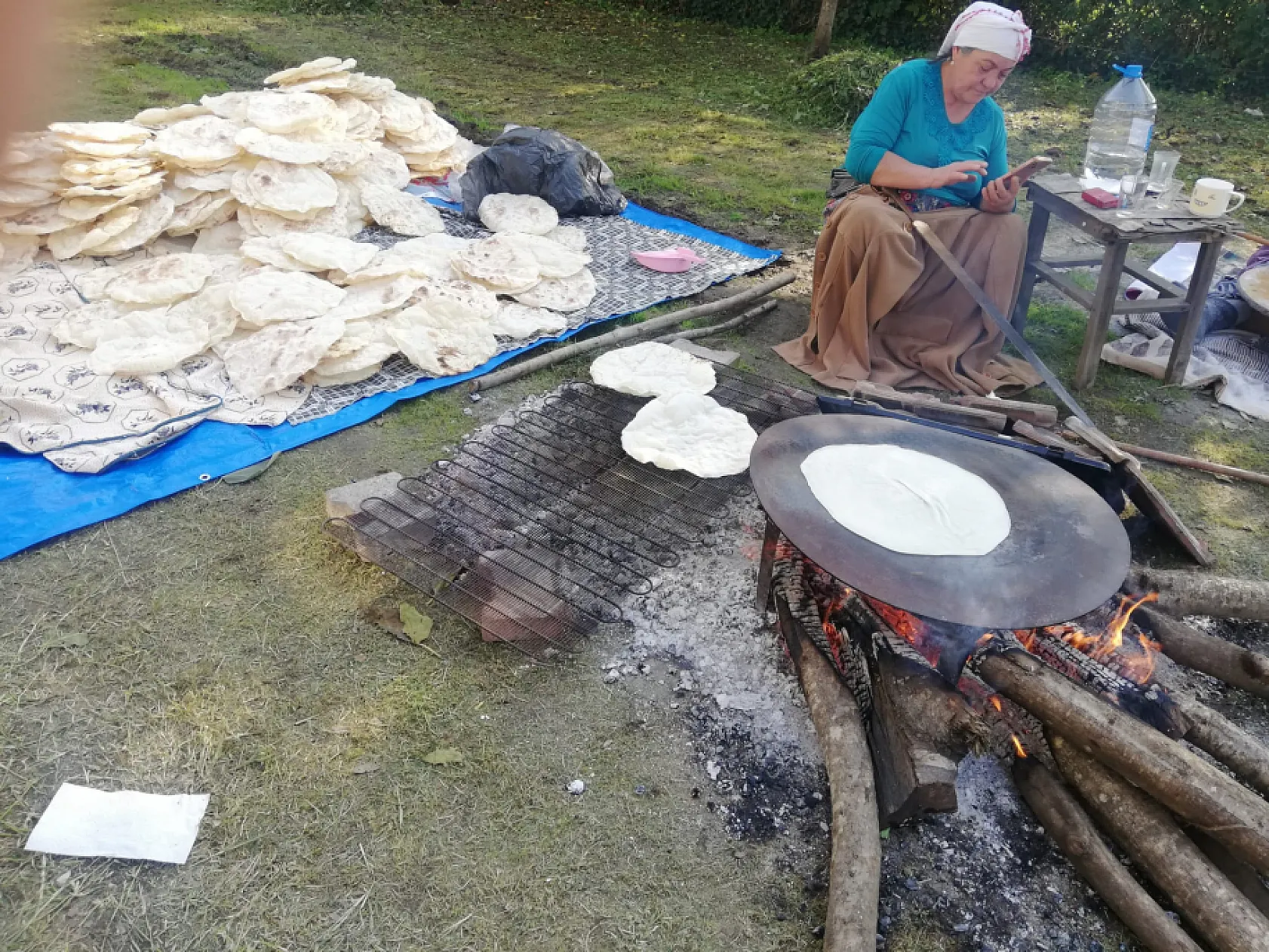Samsun'da mahalle kadınları imeceyle kışlık yufka hazırlıklarına başladı