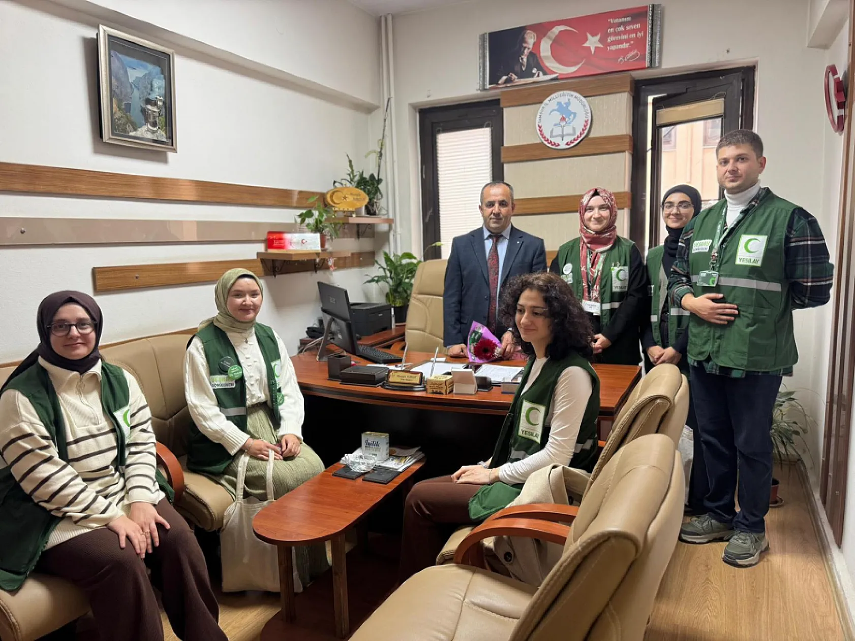 Samsun'da Yeşilay 24 Kasım Öğretmenler Günü ziyareti düzenledi