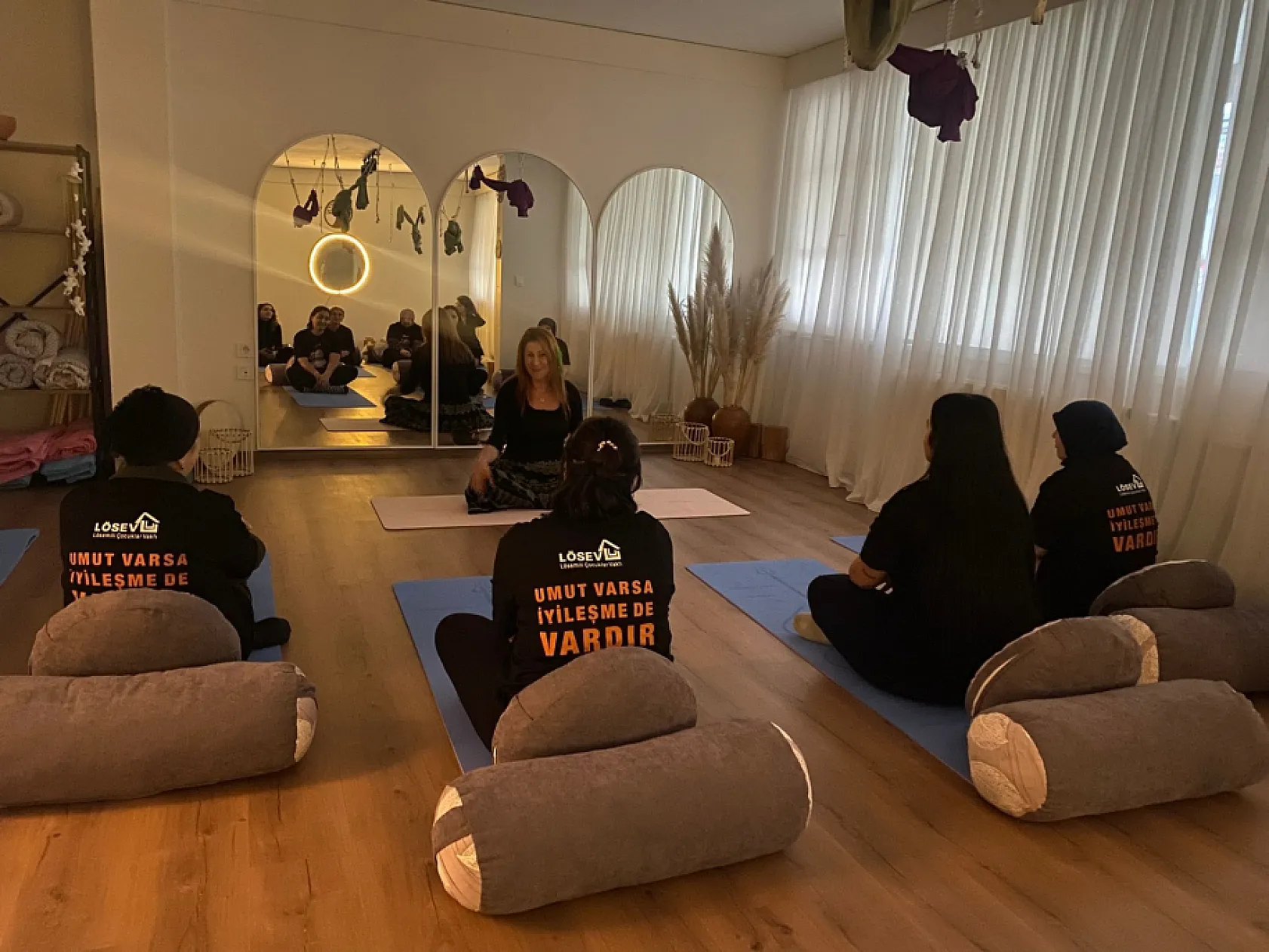 Lösevli Annelere Moral Desteği: Mindfulness ve Nefes Terapisi Eğitimi