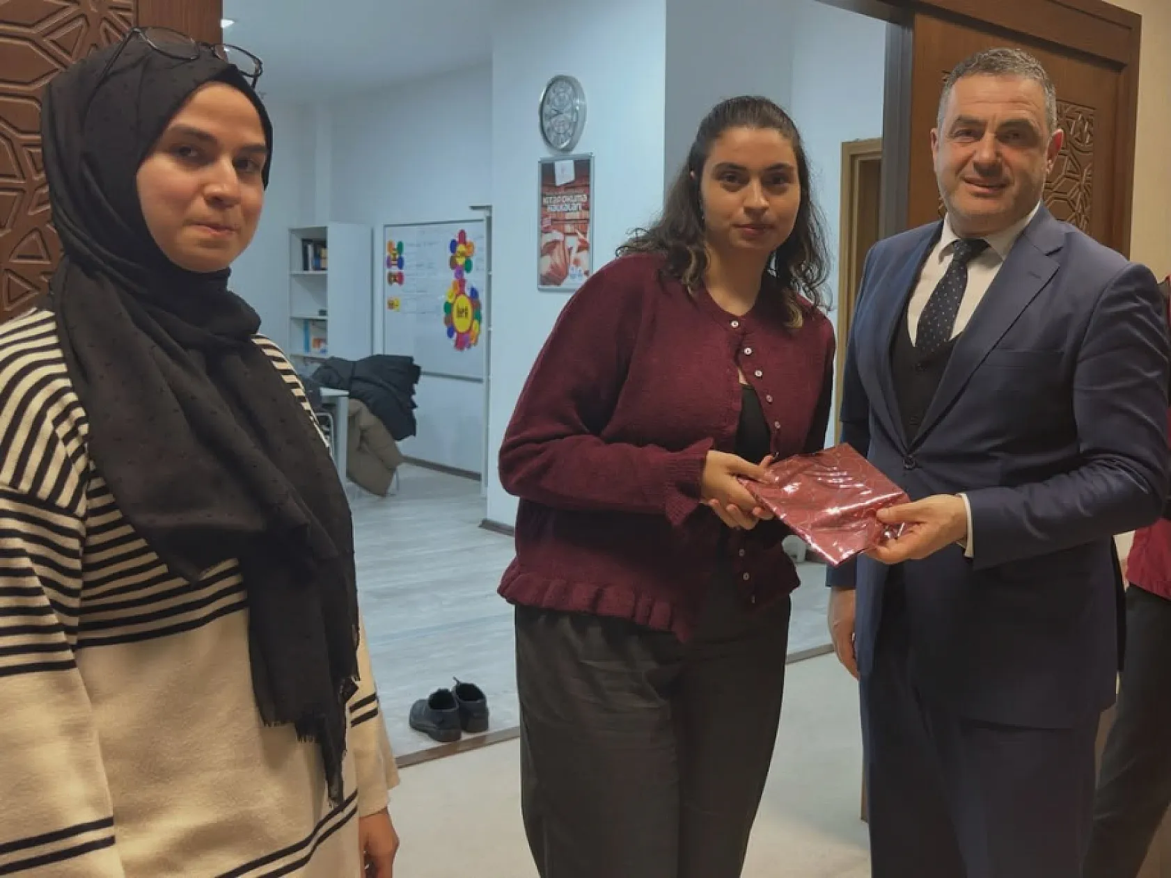 Çarşamba'da sıra dışı buluşma: geleceğin hukukçuları has oda'da moral depoladı