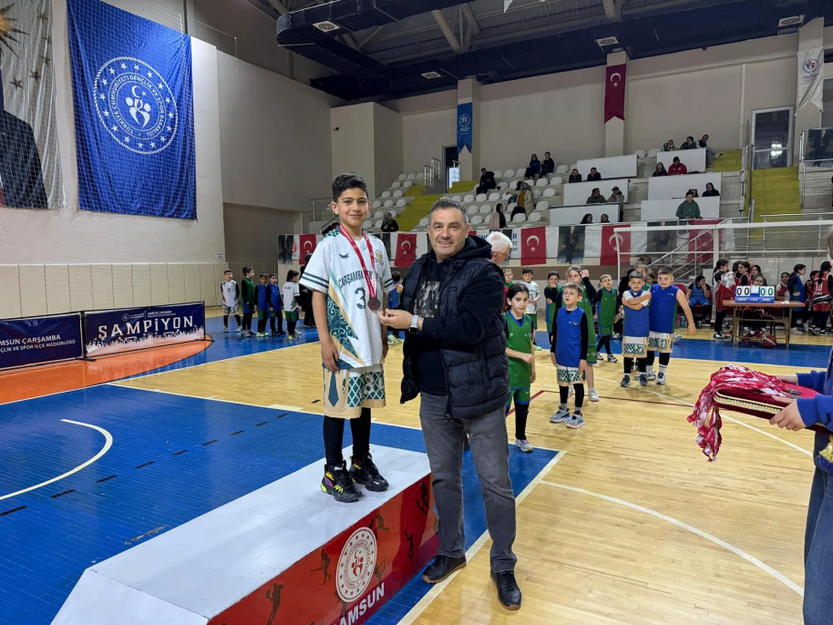 Çarşamba'da 3x3 basketbol turnuvası nefes kesti