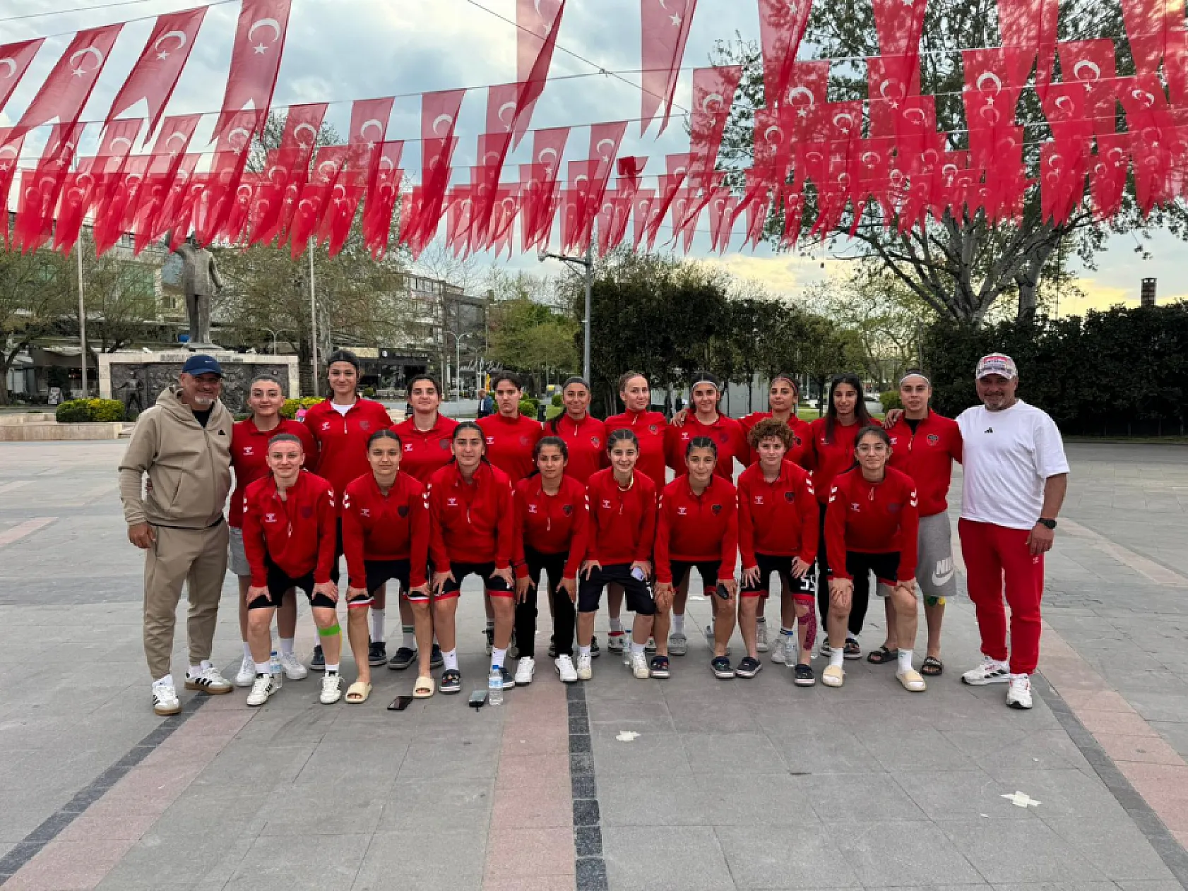 Samsun Gülizar Hasan Yılmaz Spor Lisesi finalde