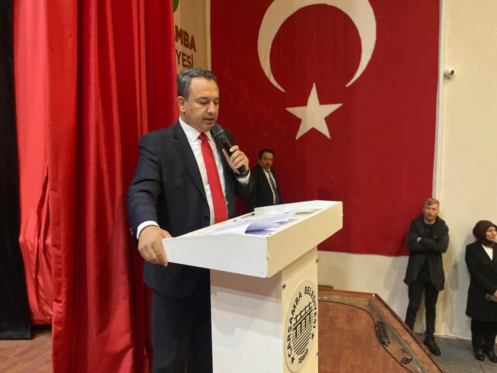Minik yürekler 23 Nisan'da sahnede