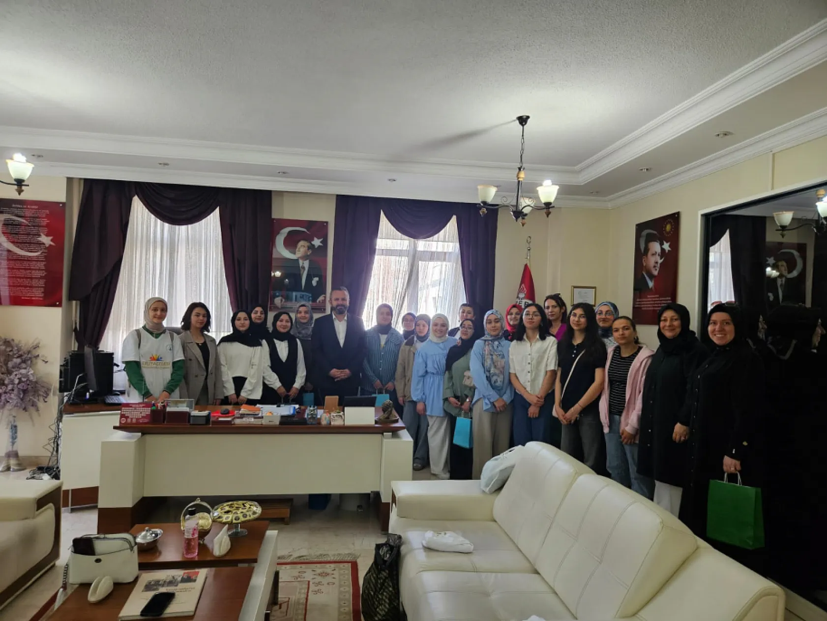 Evliya Çelebi Öğrenci Değişim Programı kapsamında 'Vefanın İzinde' projesi tamamlandı