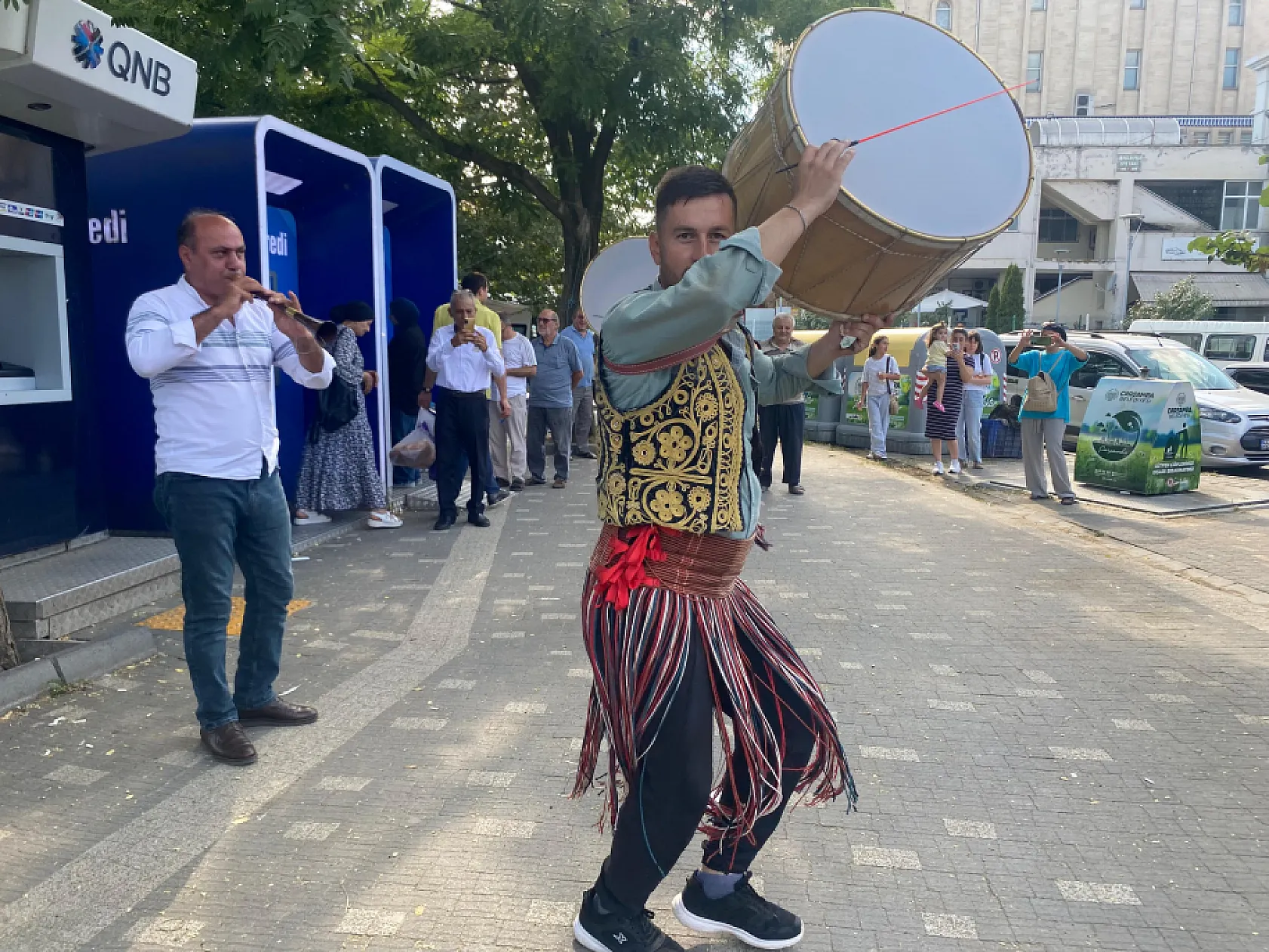 Samsun geleneği, bir davul, bir zurna