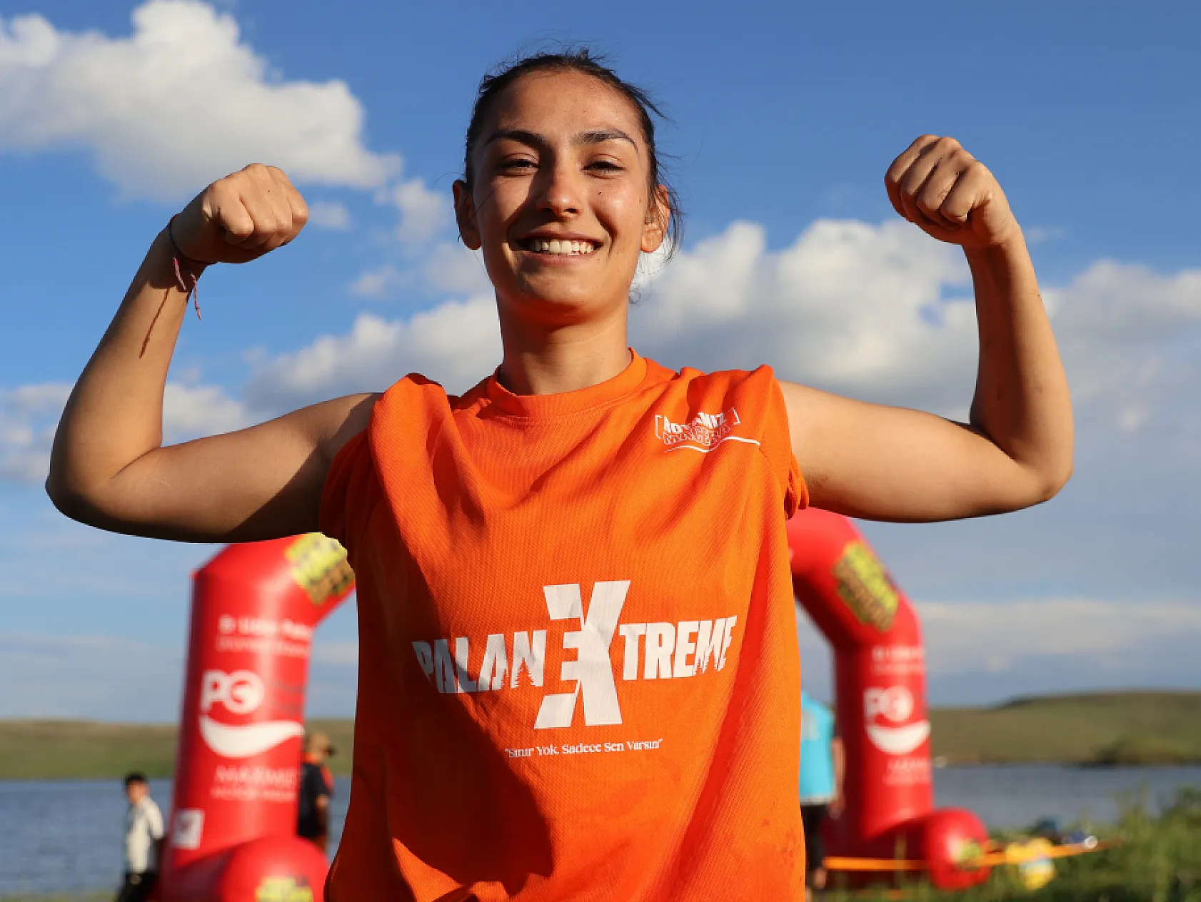 Gölette nefes kesen mücadele: Sallar yarıştı, sporcular ter döktü