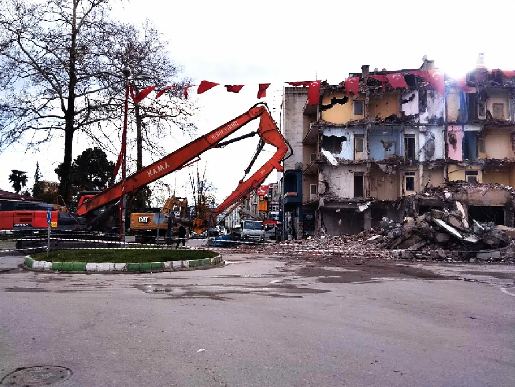 Maliye lojmanları için ilk kepçe vuruldu! Yerine Samsun Market ve Kent Lokantası mı geliyor?