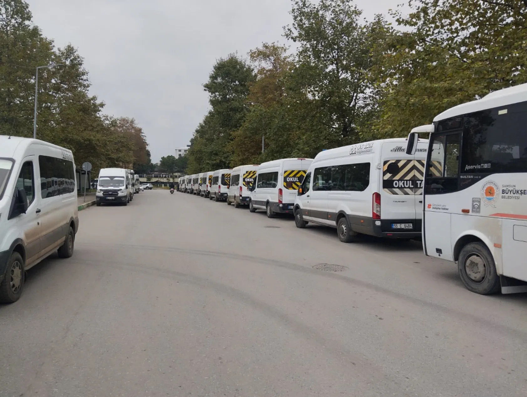 Çarşamba'da servis şoförlerine güzergâh belgeleri verildi