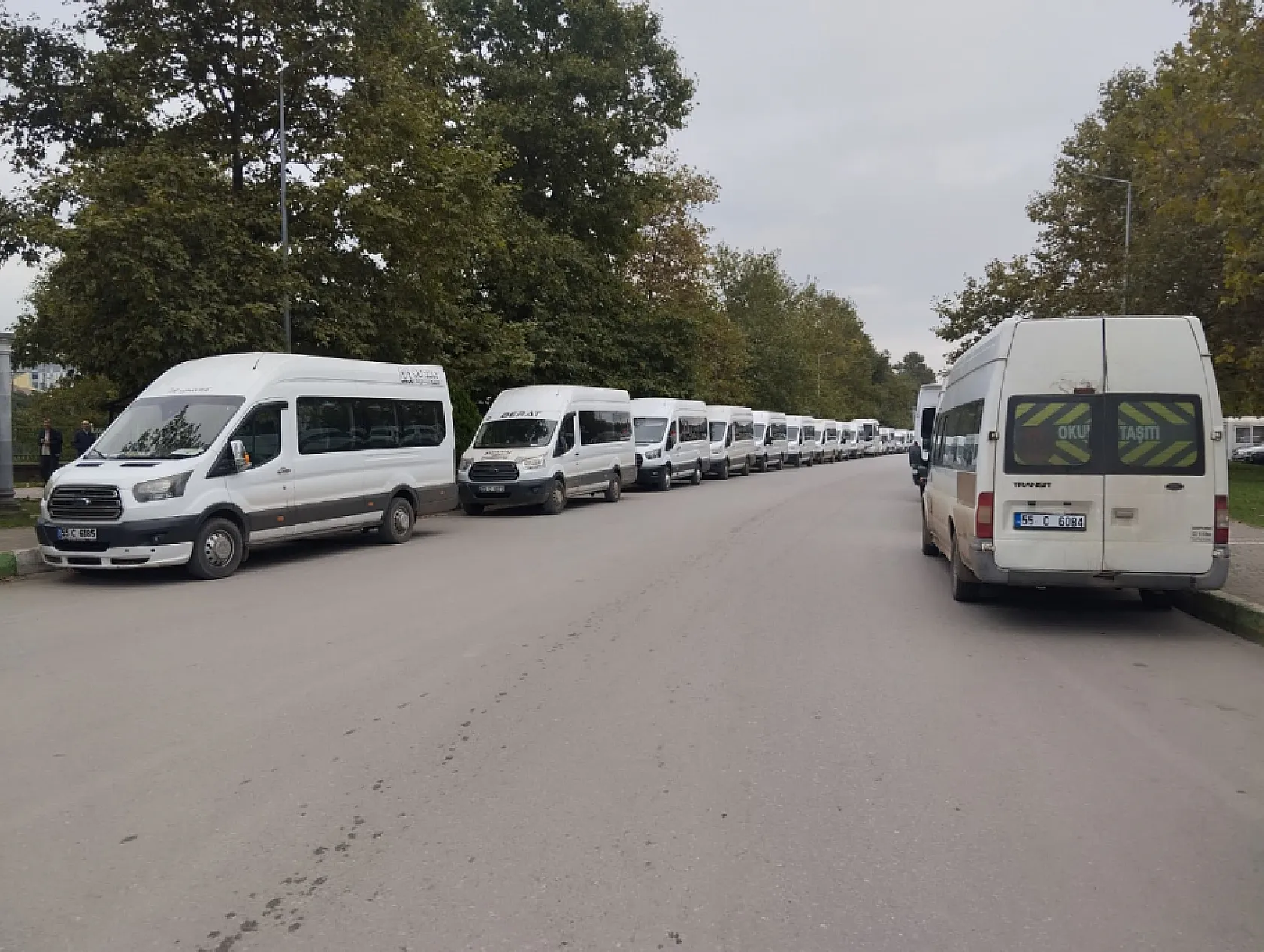 Çarşamba'da servis şoförlerine güzergâh belgeleri verildi