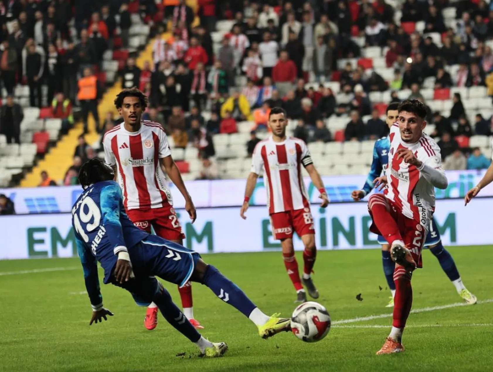 Antalyaspor - Samsunspor Maçı Ne Zaman? Saat Kaçta, Hangi Kanalda?