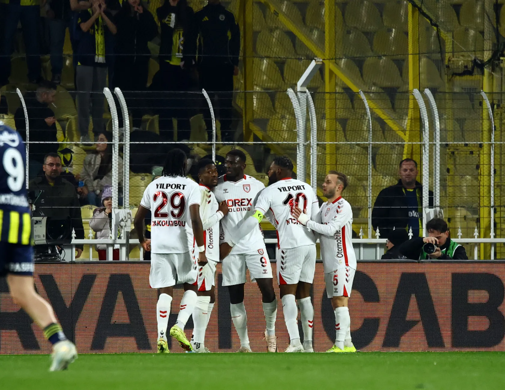 Fenerbahçe'den mucize dönüş! Samsunspor son anda yıkıldı
