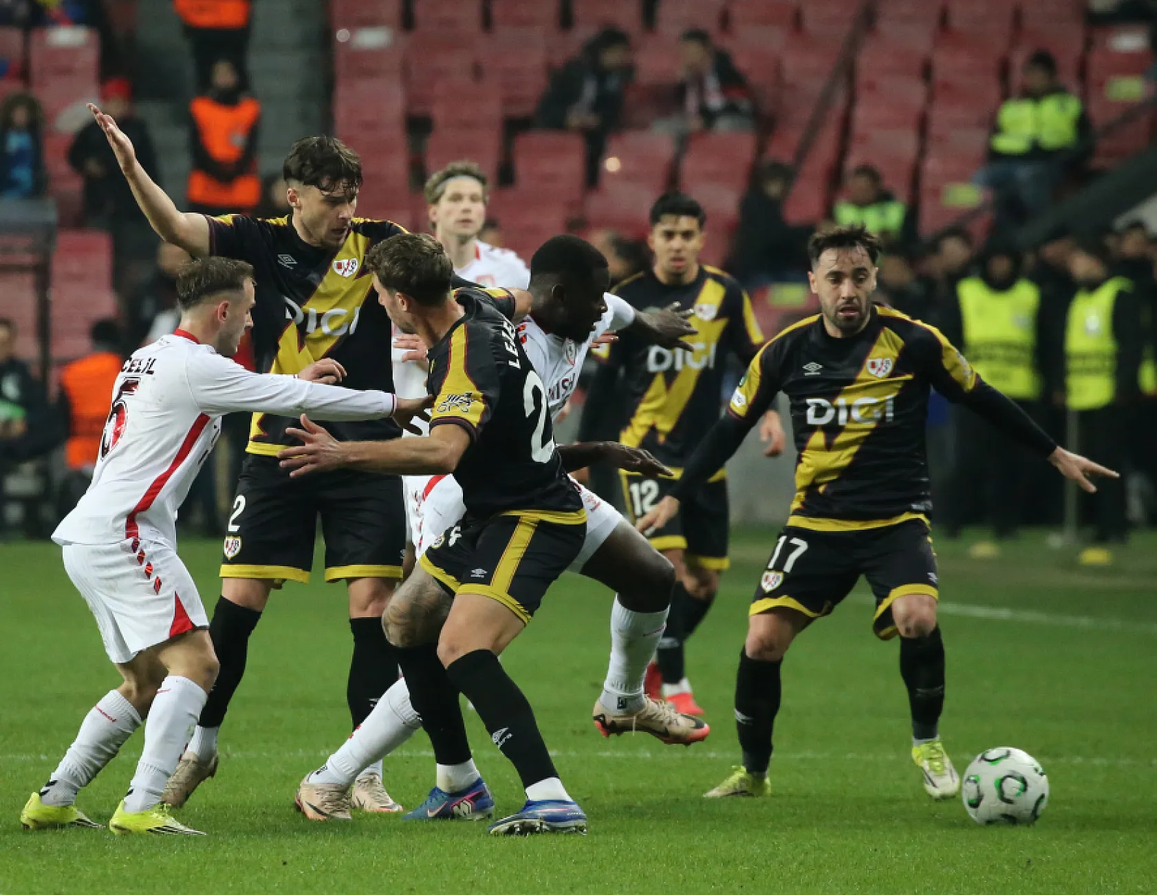 Karadeniz inadı turu getirir mi? Samsunspor Madrid'te çeyrek final peşinde!