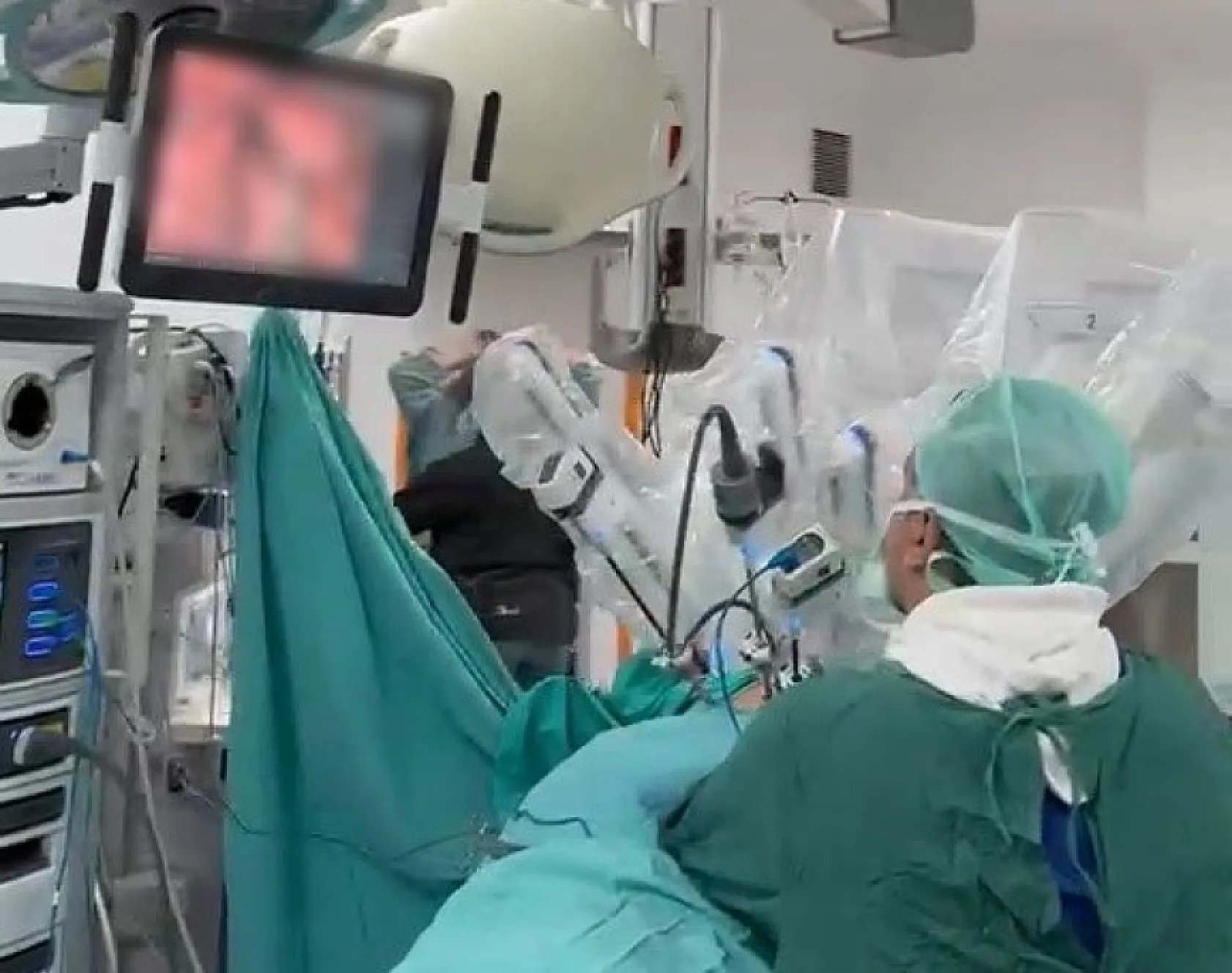 Karadeniz'de bir ilk: OMÜ'de robotik akciğer ameliyatı gerçekleştirildi