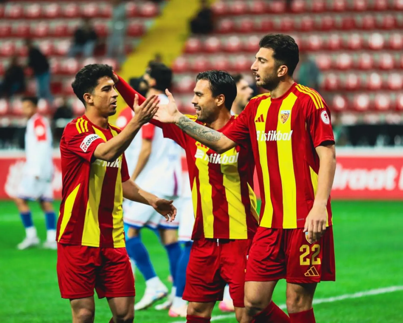 Fenerbahçe ile Kayserispor 49. randevuda