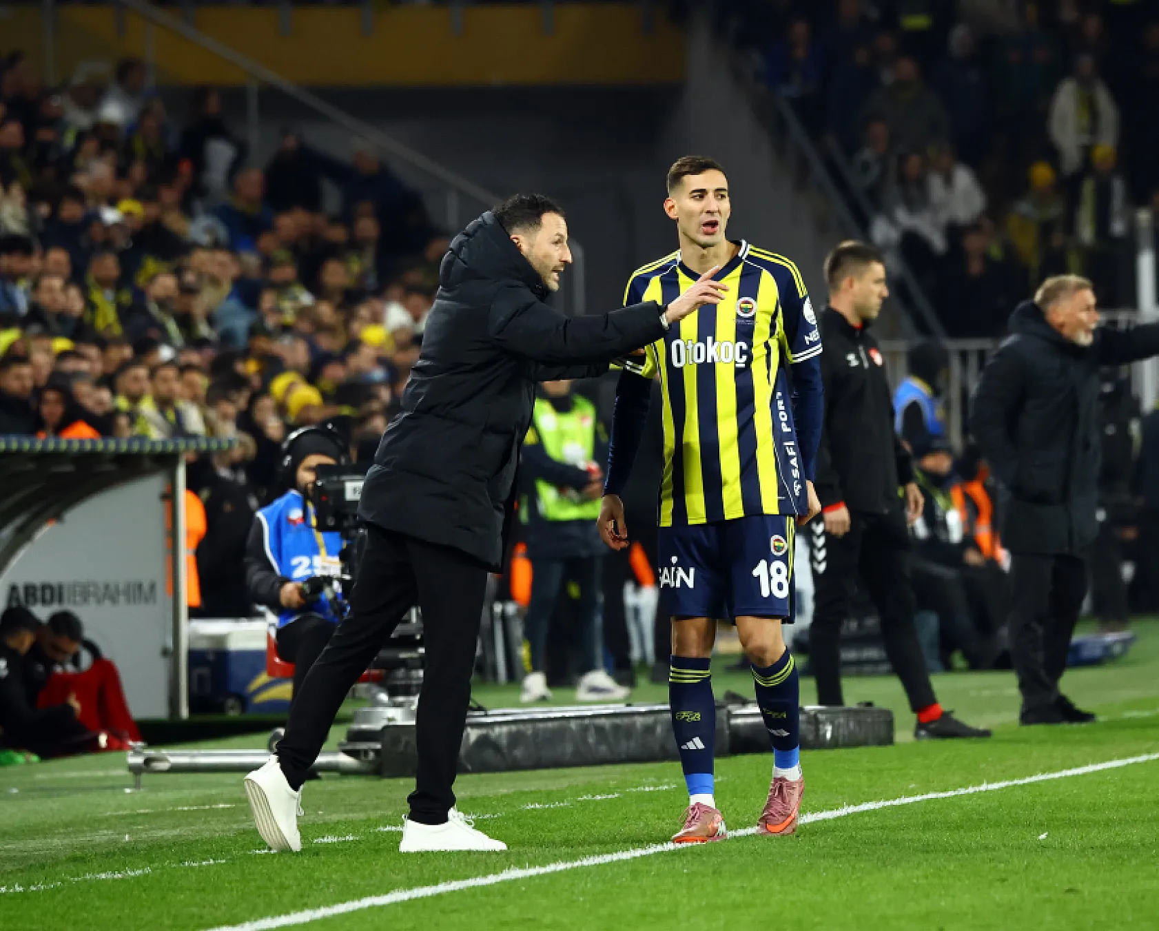 İlk yarı tamamlandı | Kadıköy'de gol düellosu! Samsunspor iki kez öne geçti