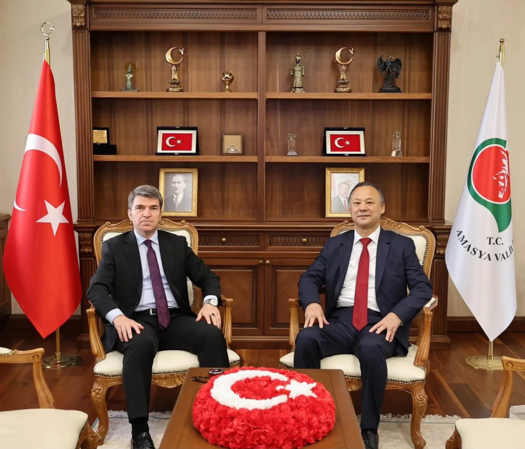 Kırgızistan Büyükelçisi Kazakbaev'den Amasya temasları