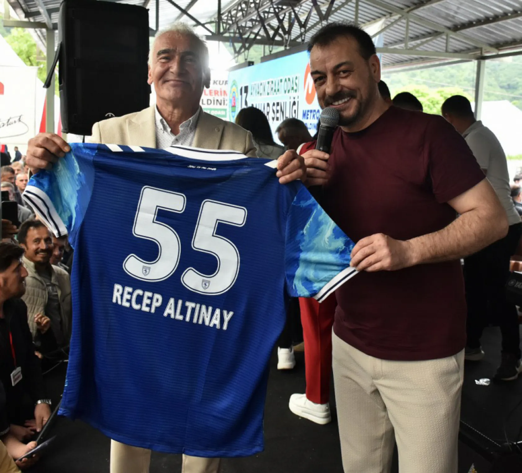 Ayvacık'ta 13'üncü Bahar Şenliği yoğun katılımla gerçekleştirildi