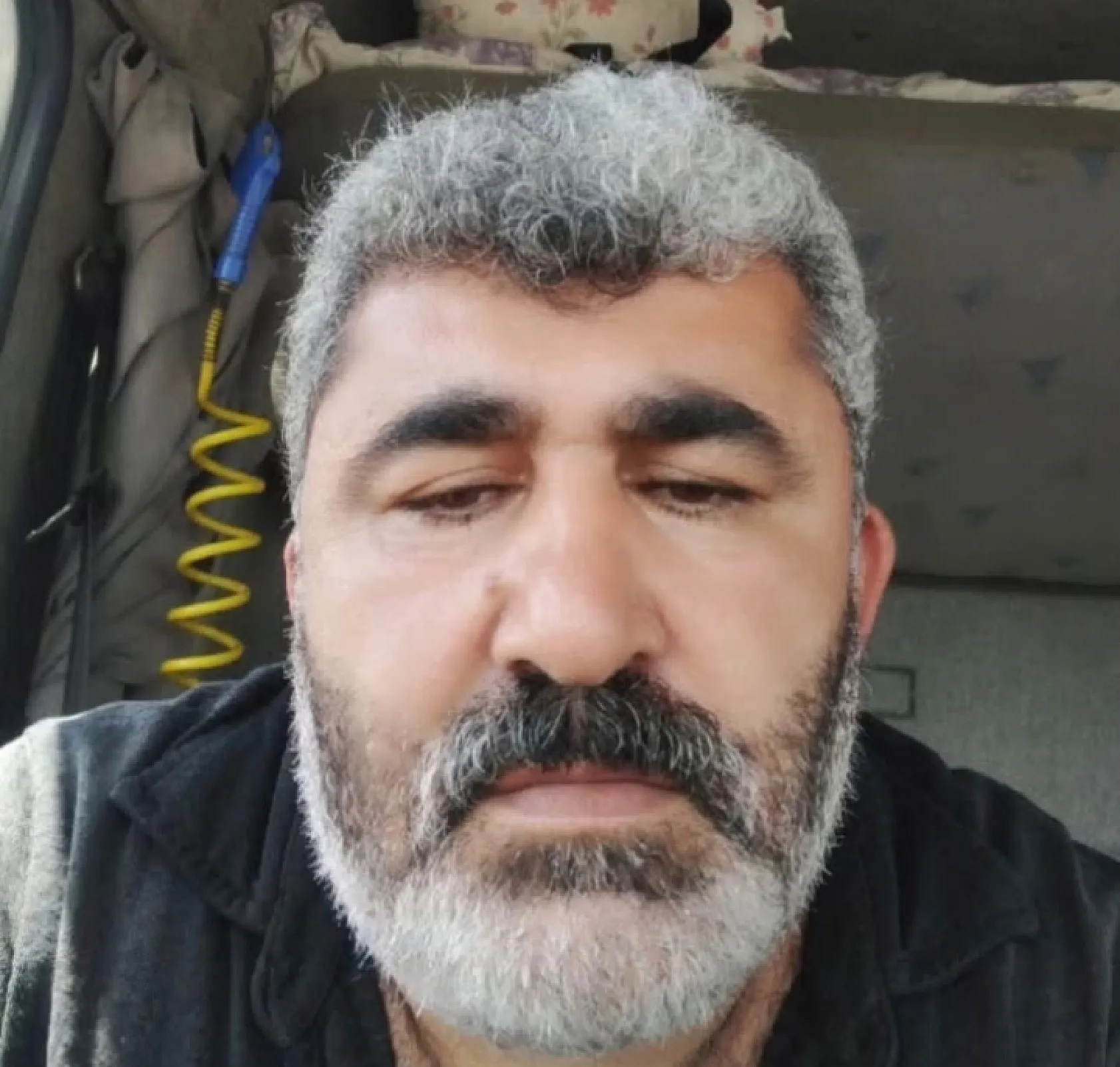 Taş ocağında iş makinesi devrildi: 1 işçi öldü