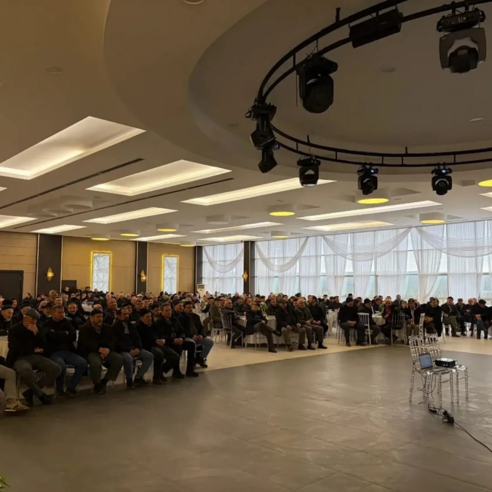 Ladik'te bitki koruma ürünleri eğitimi: 948 çiftçi katıldı