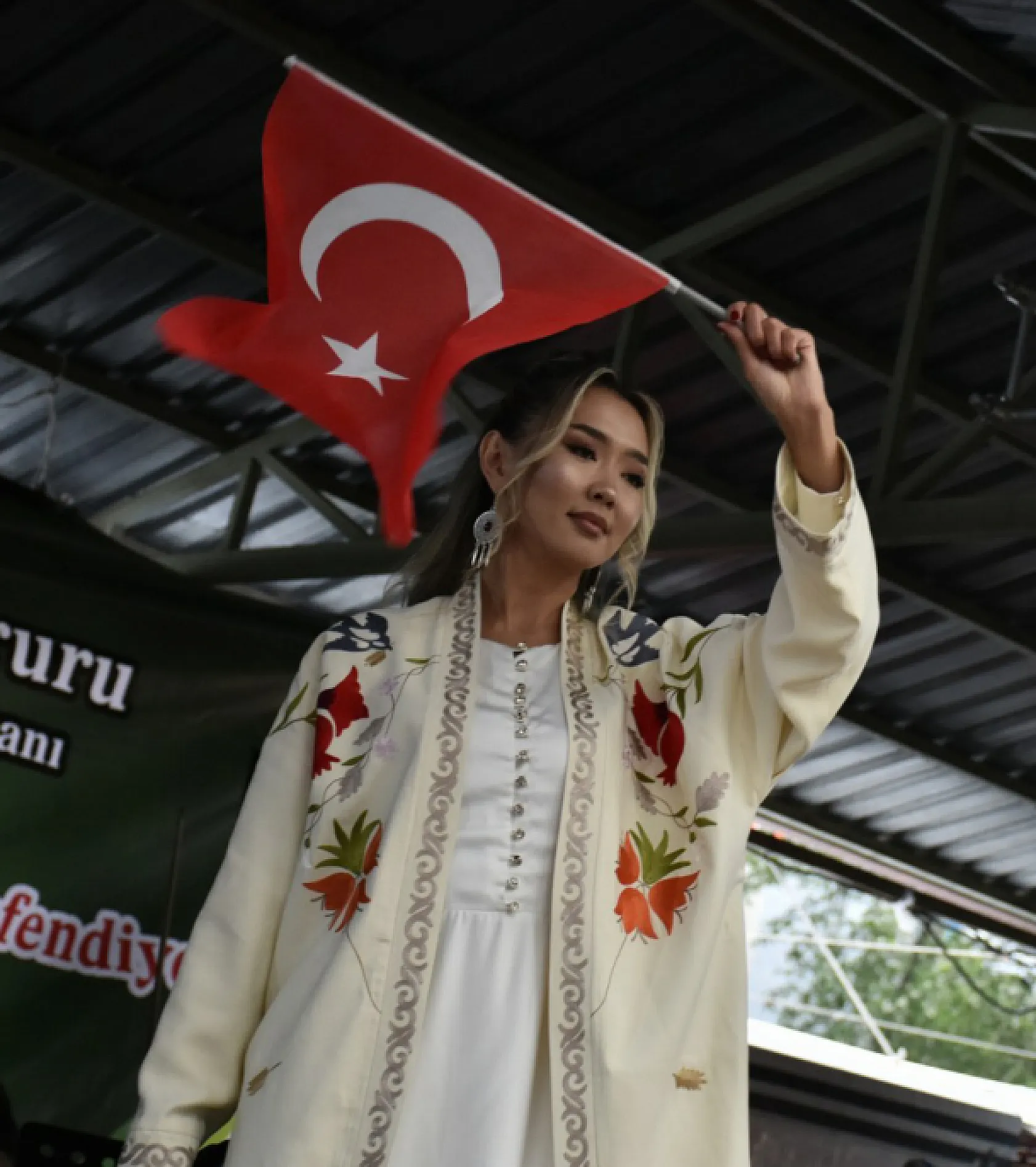 Ayvacık'ta 13'üncü Bahar Şenliği yoğun katılımla gerçekleştirildi