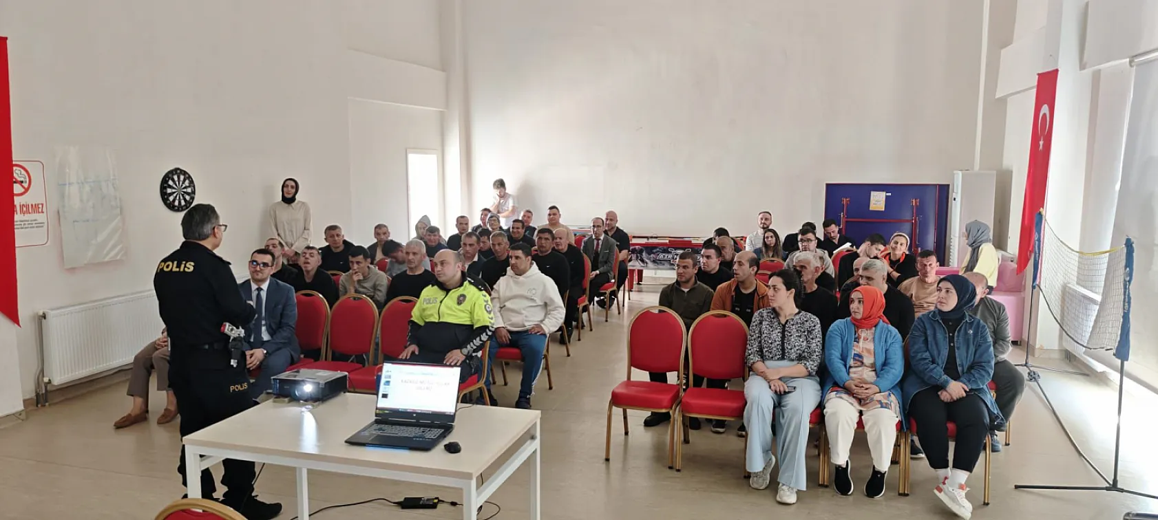 Engelsiz Yaşam Merkezi'nde trafik eğitimi