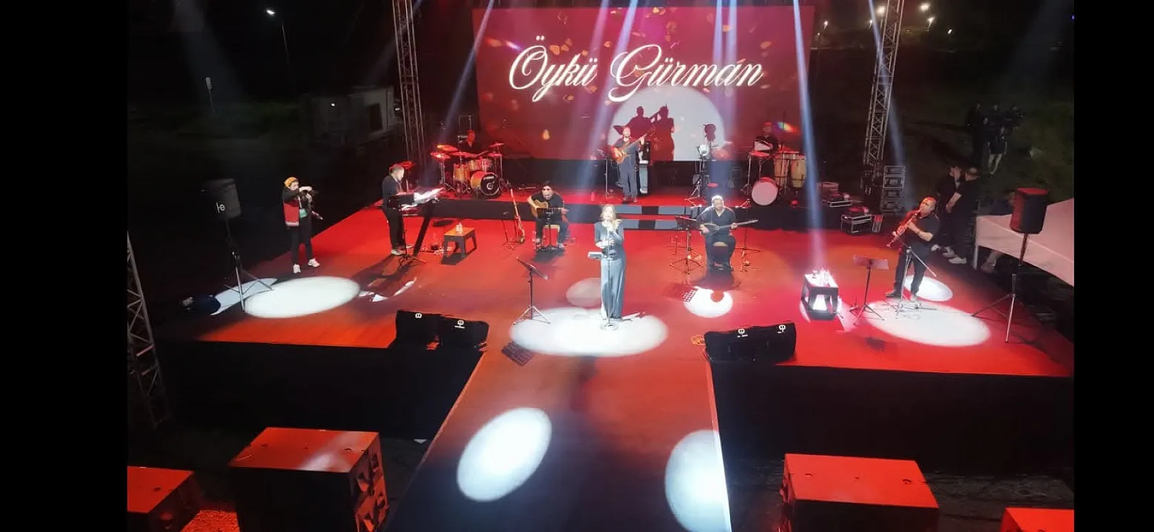 Terme Yaz Festivali coşkuyla başladı: Öykü Gürman sahnesi büyük ilgi gördü