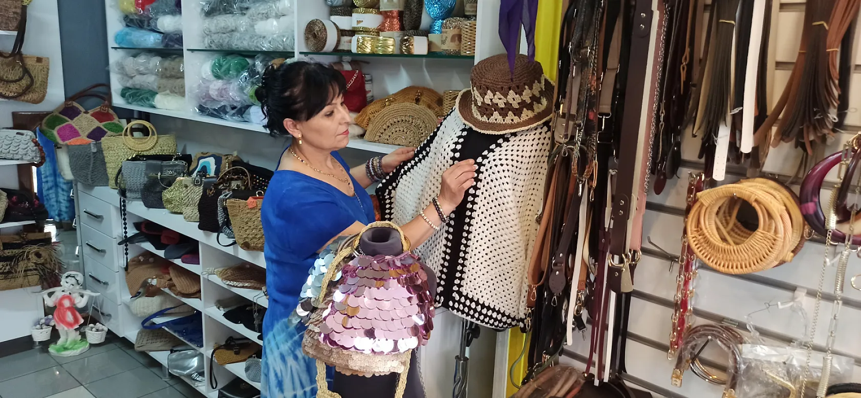 Annesinden öğrendiği sanatı kadınlara öğretti, onlarca kişiye gelir kapısı oldu