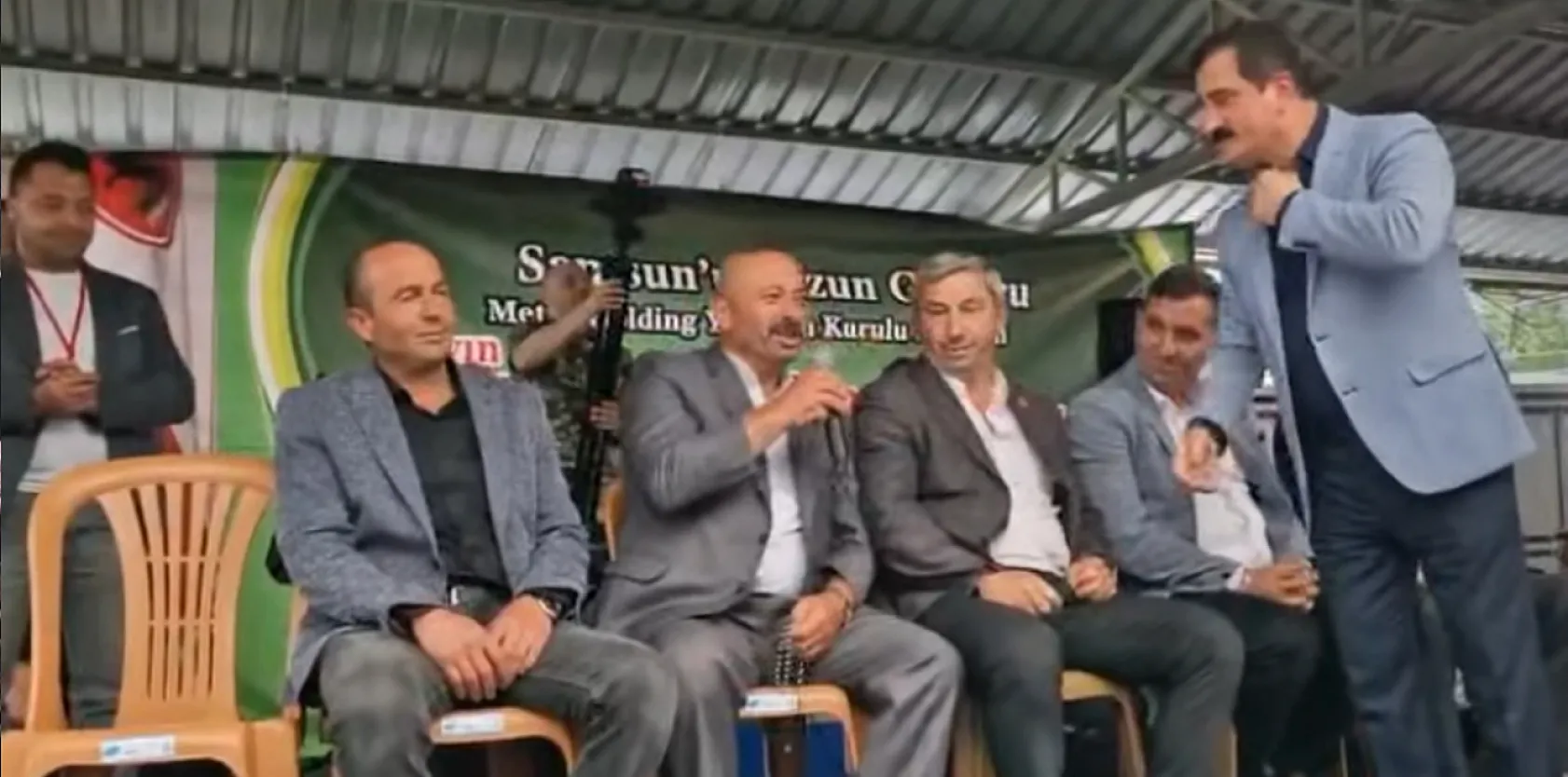 Kağıt ve Yıldızdoğan büyüledi