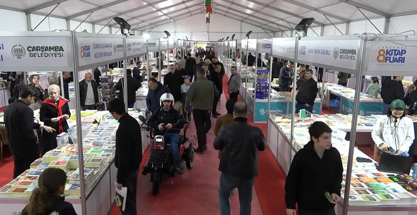 Samsun'un Çarşamba İlçesinde 8. Kitap Fuarı Kapılarını açtı