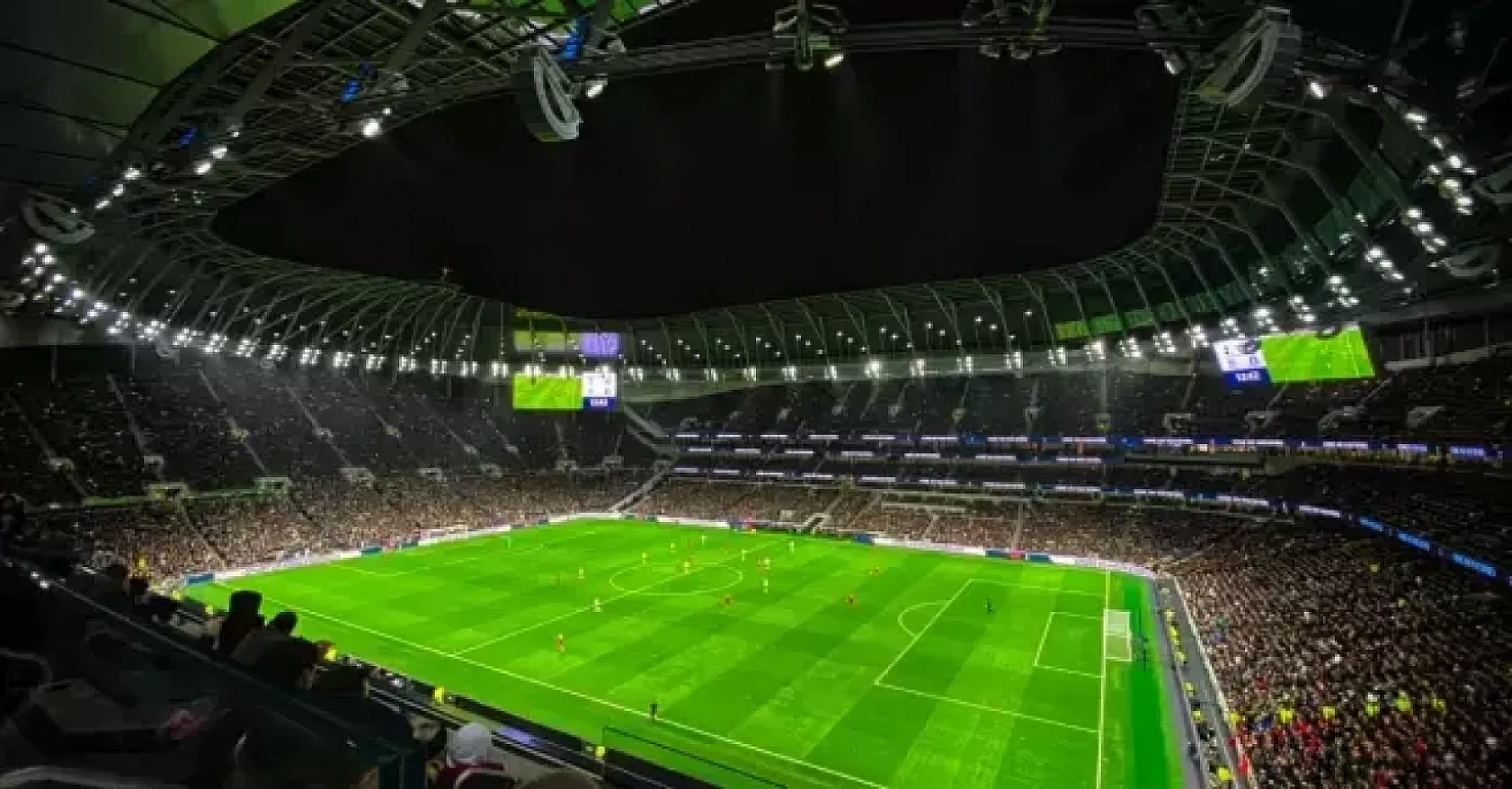 Göztepe – Beşiktaş Maçı: Kadrolar Netleşiyor, Dev Randevuda İlk 11'ler Belli Oldu