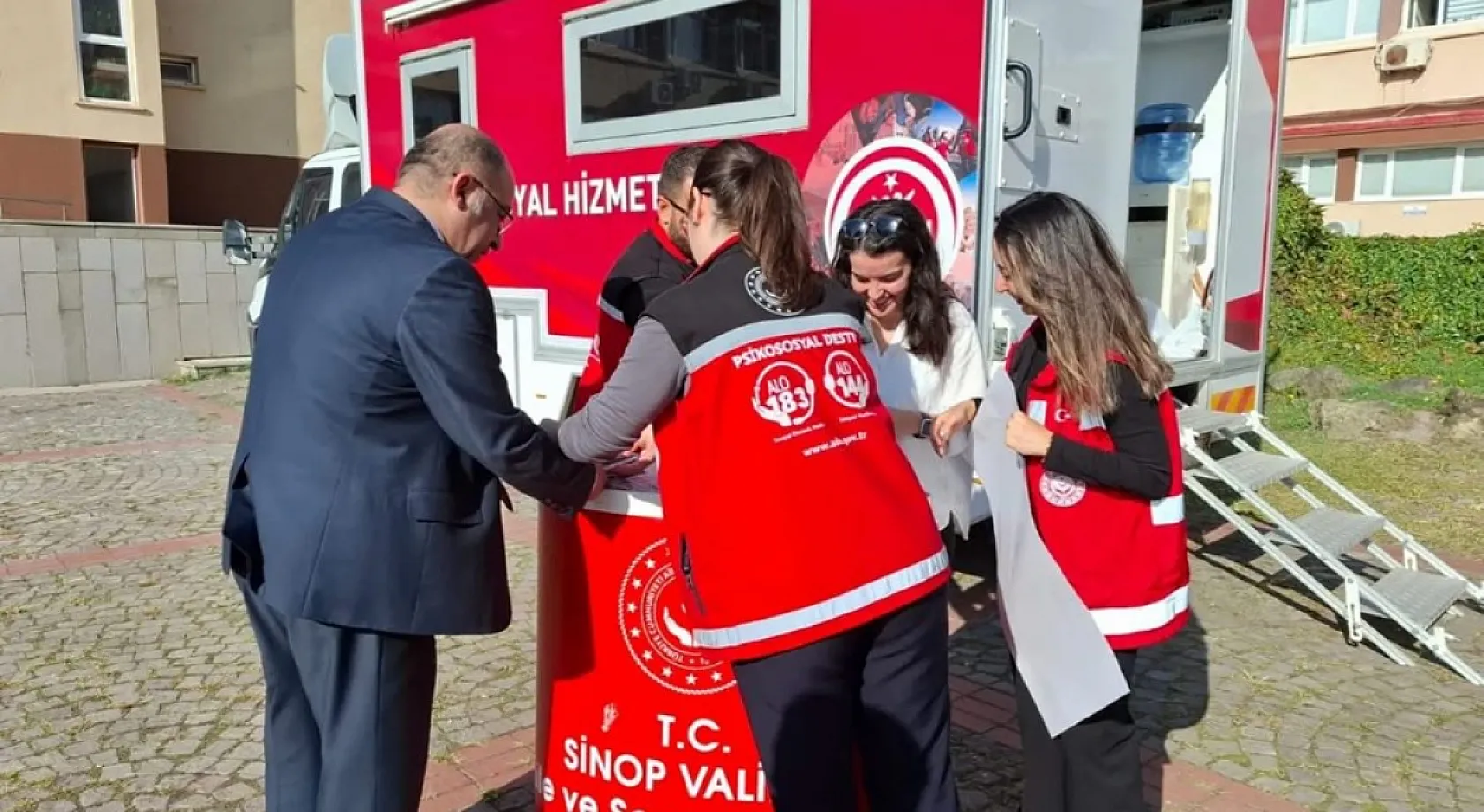 Bakan Göktaş: 'Mobil Sosyal Hizmet Merkezlerimizle bu yıl 226 bin 668 vatandaşımıza ulaştık'