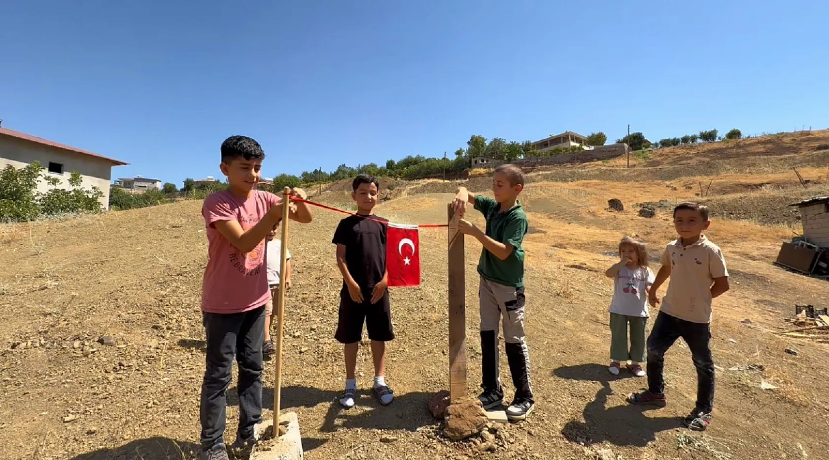 Derecikli çocuklardan park çağrısı